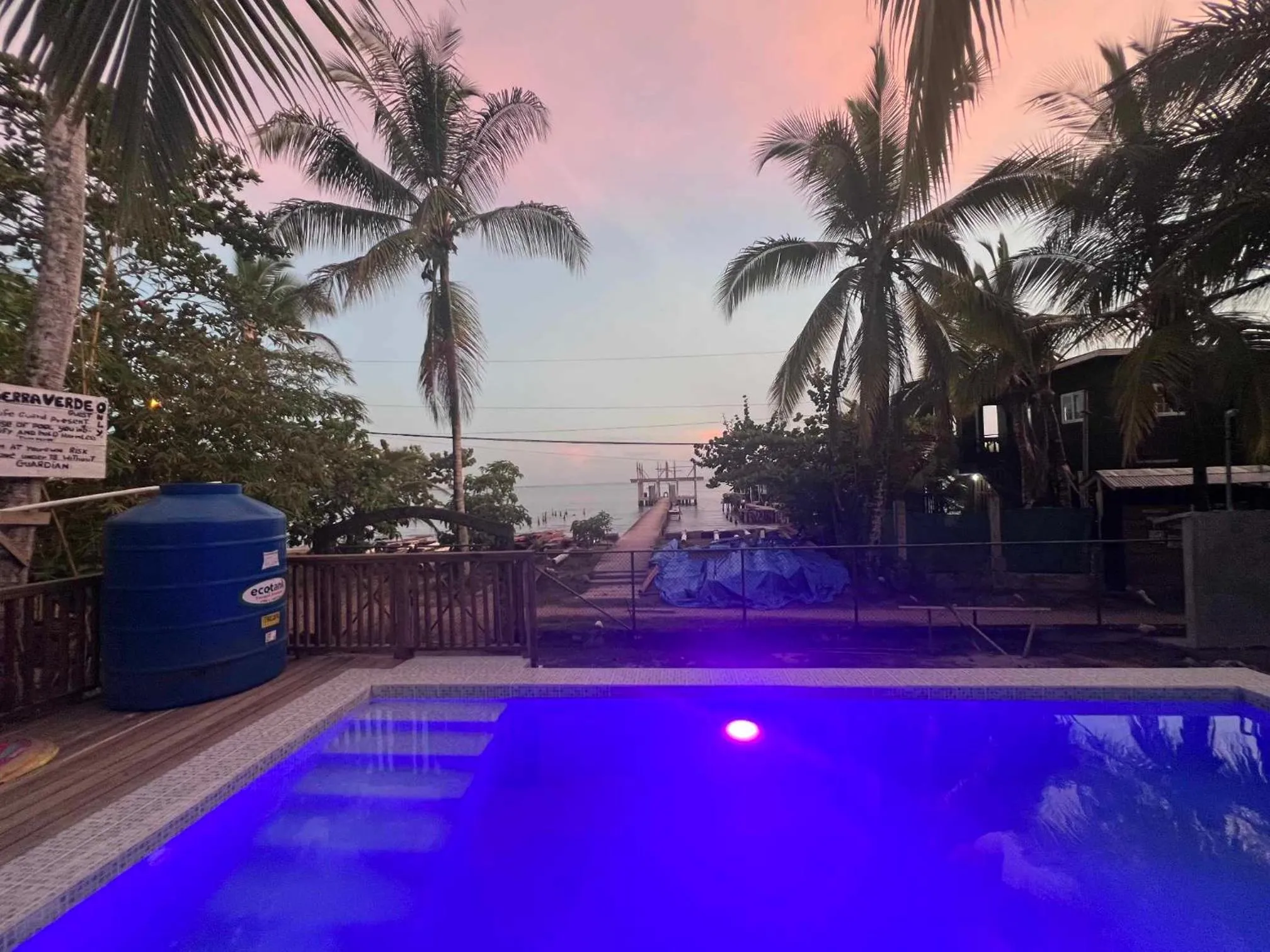 Swimming pool in Hotel Tierra Verde Bed and Breakfast