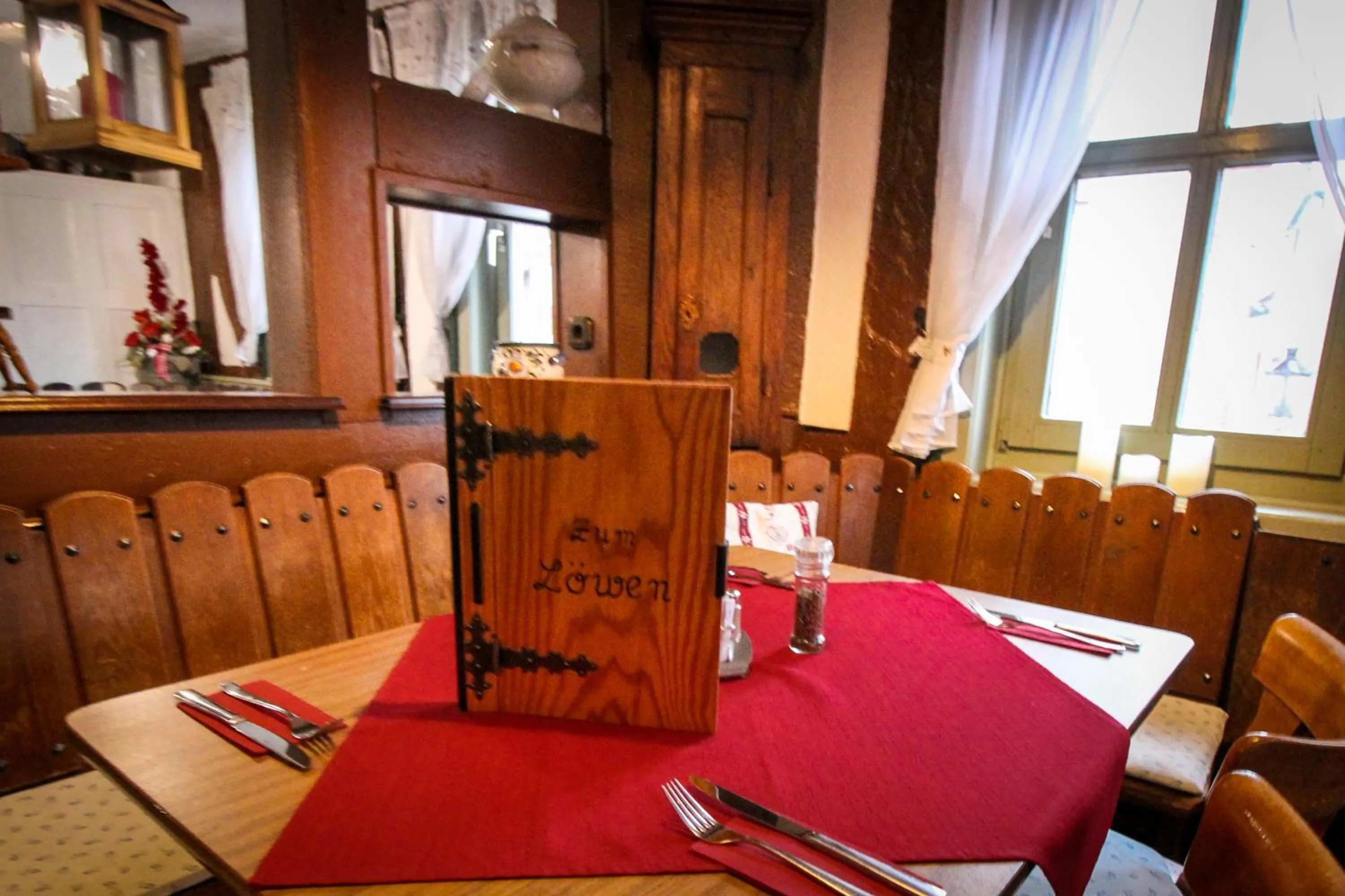 Restaurant/places to eat in Hotel und Restaurant Zum Löwen