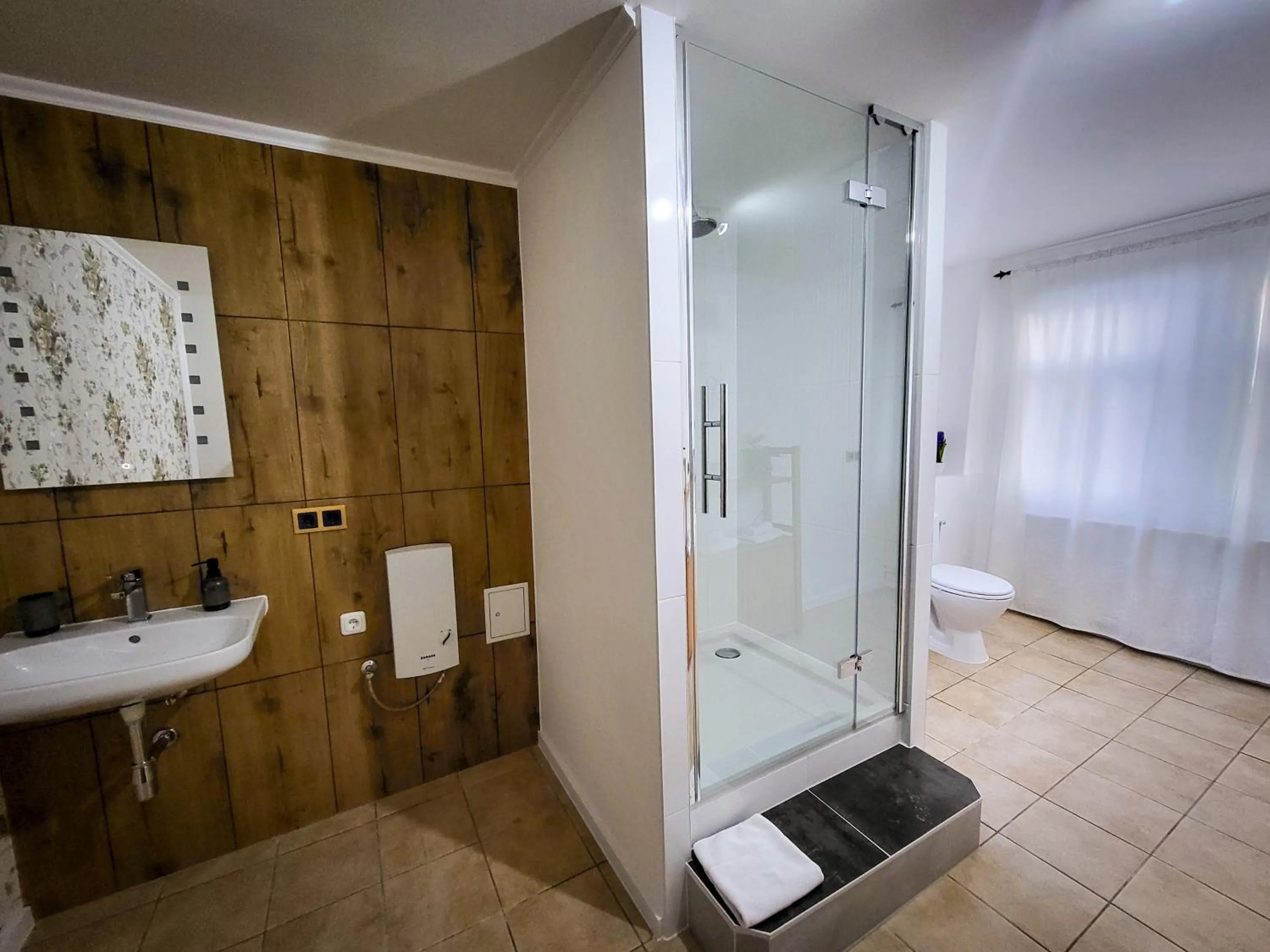 Shower in Hotel und Restaurant Zum Löwen