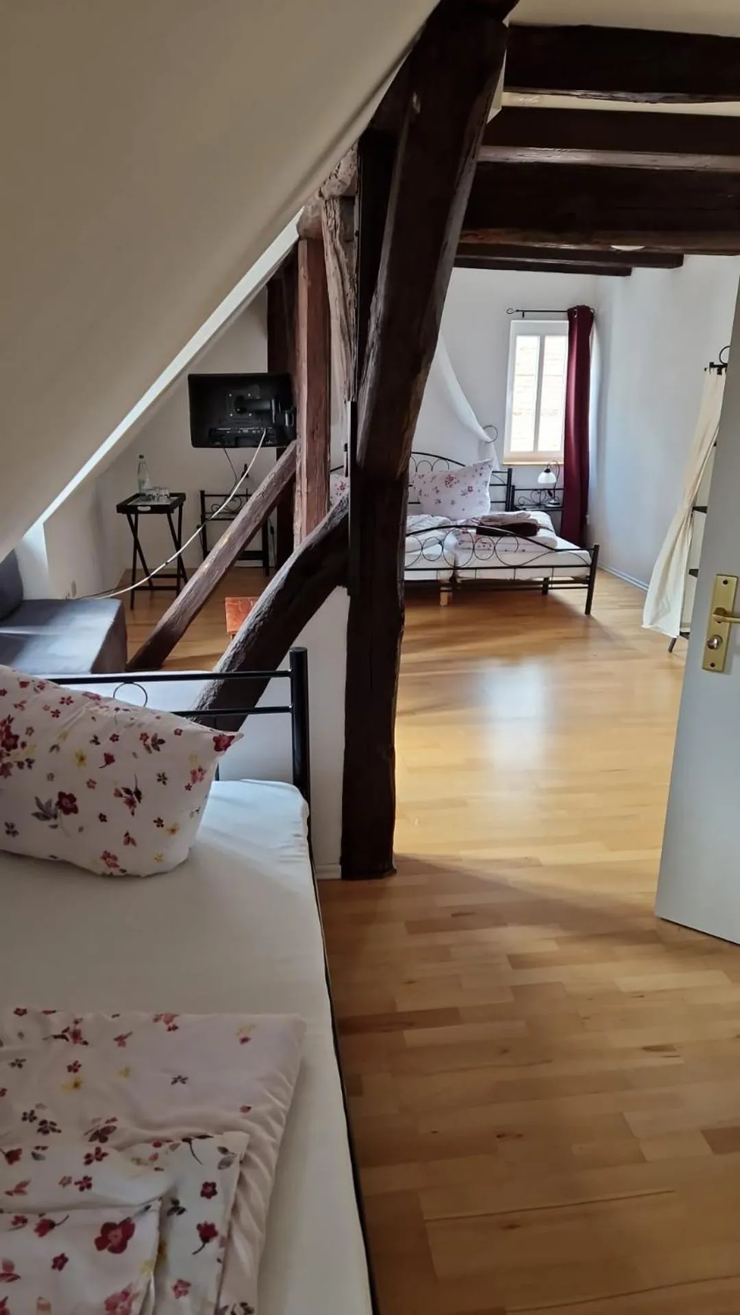 Bed in Hotel und Restaurant Zum Löwen