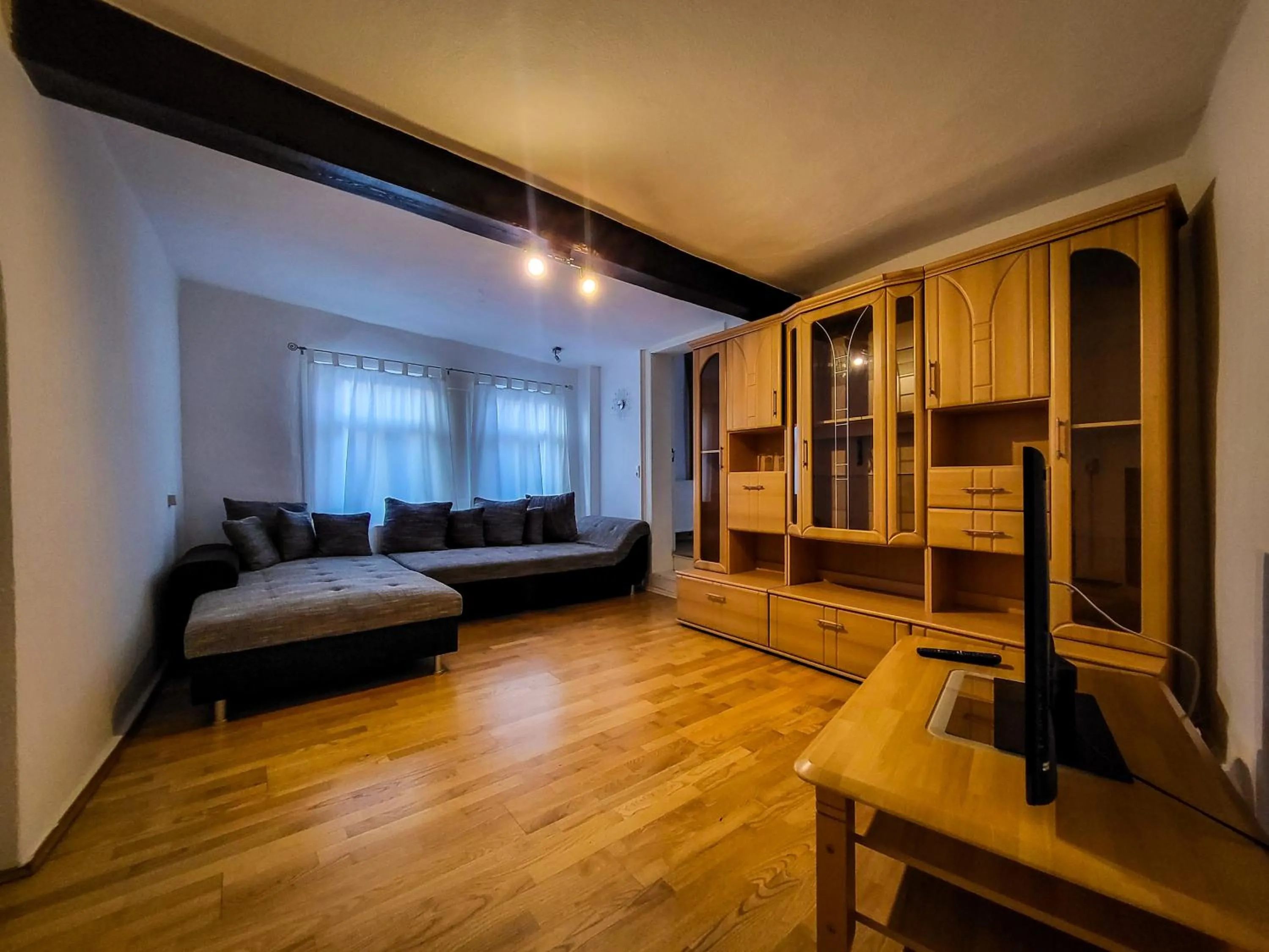 TV and multimedia, Bed in Hotel und Restaurant Zum Löwen