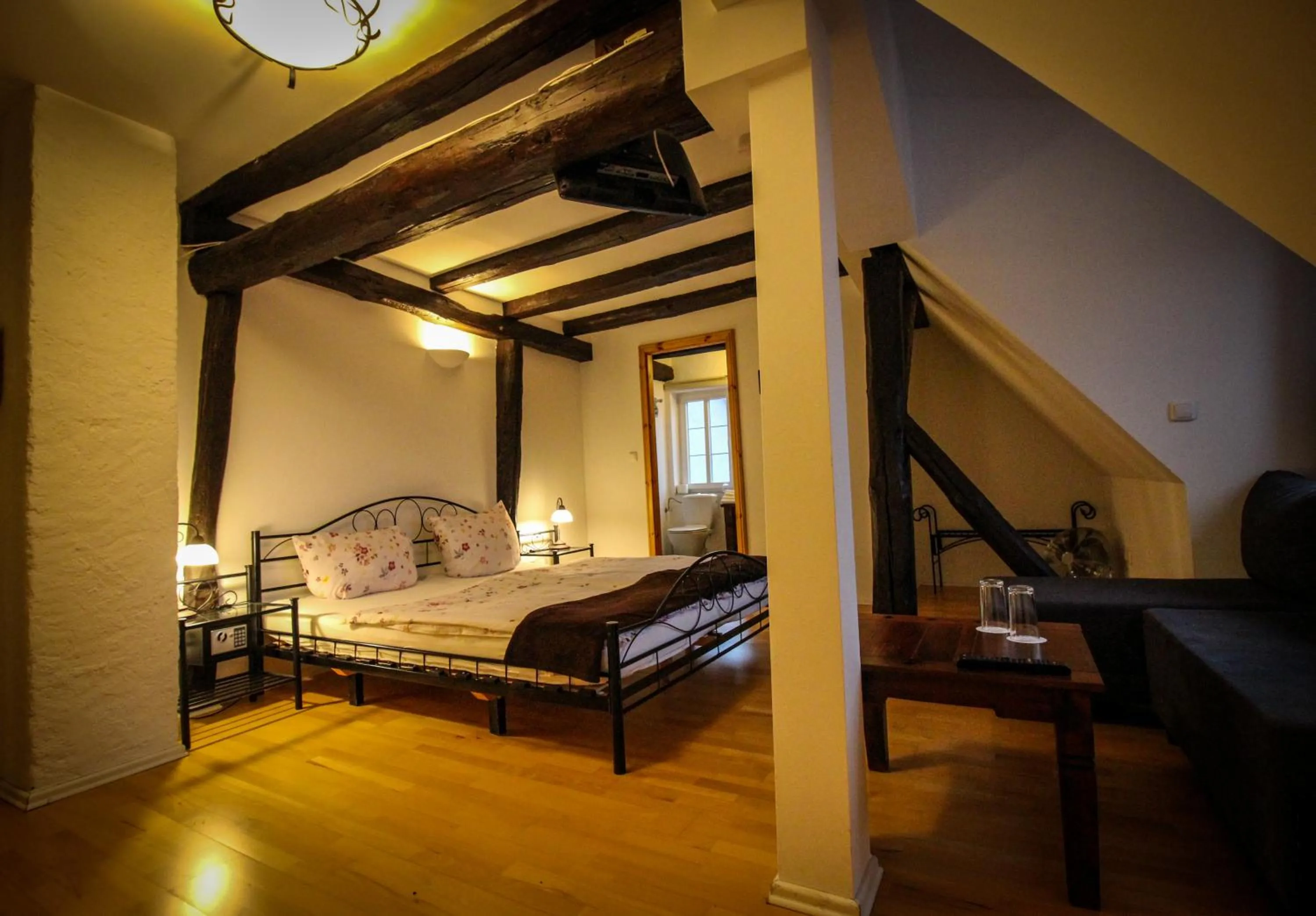 Bed in Hotel und Restaurant Zum Löwen