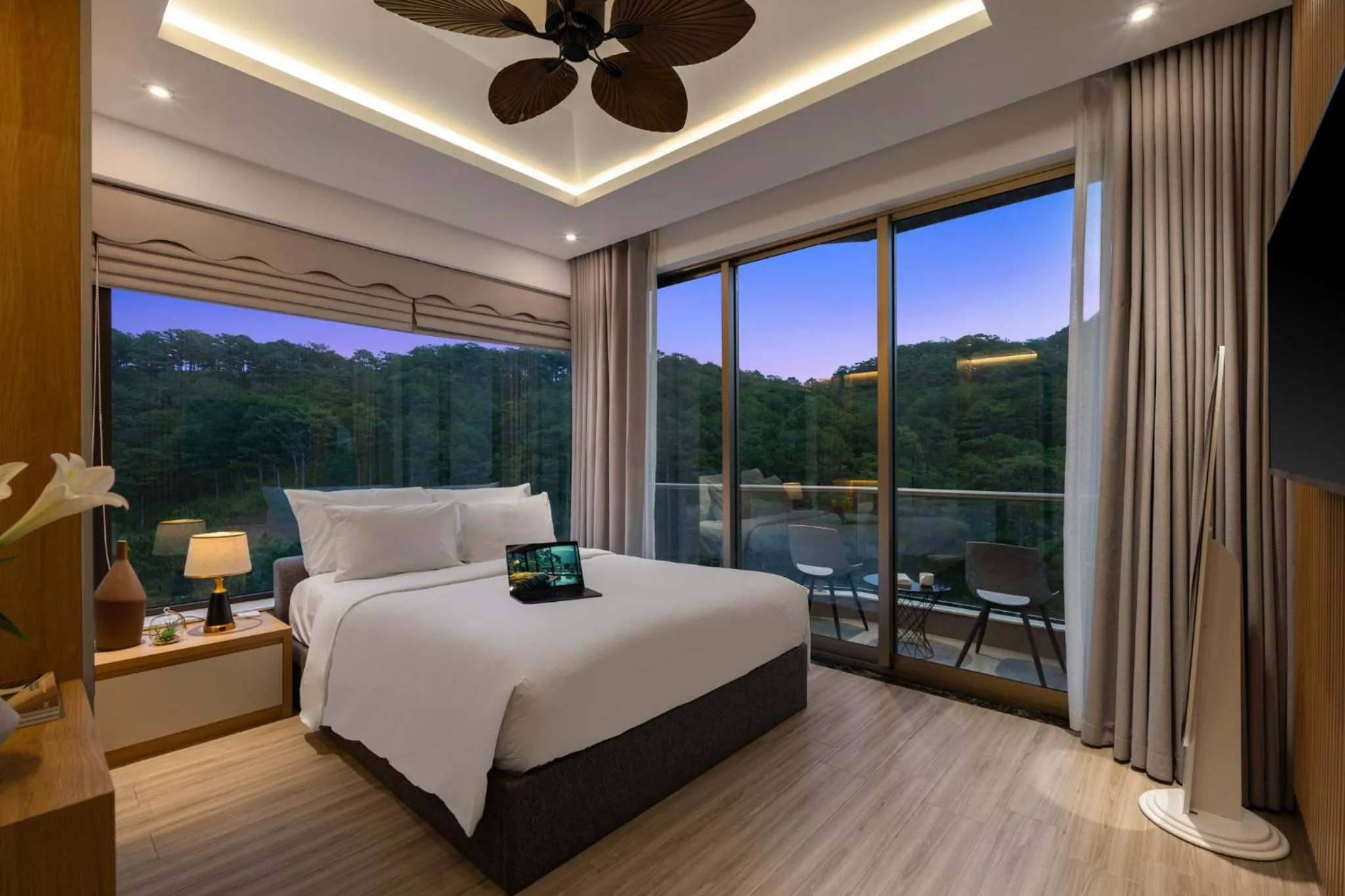 Bed in Payon Dalat Villa