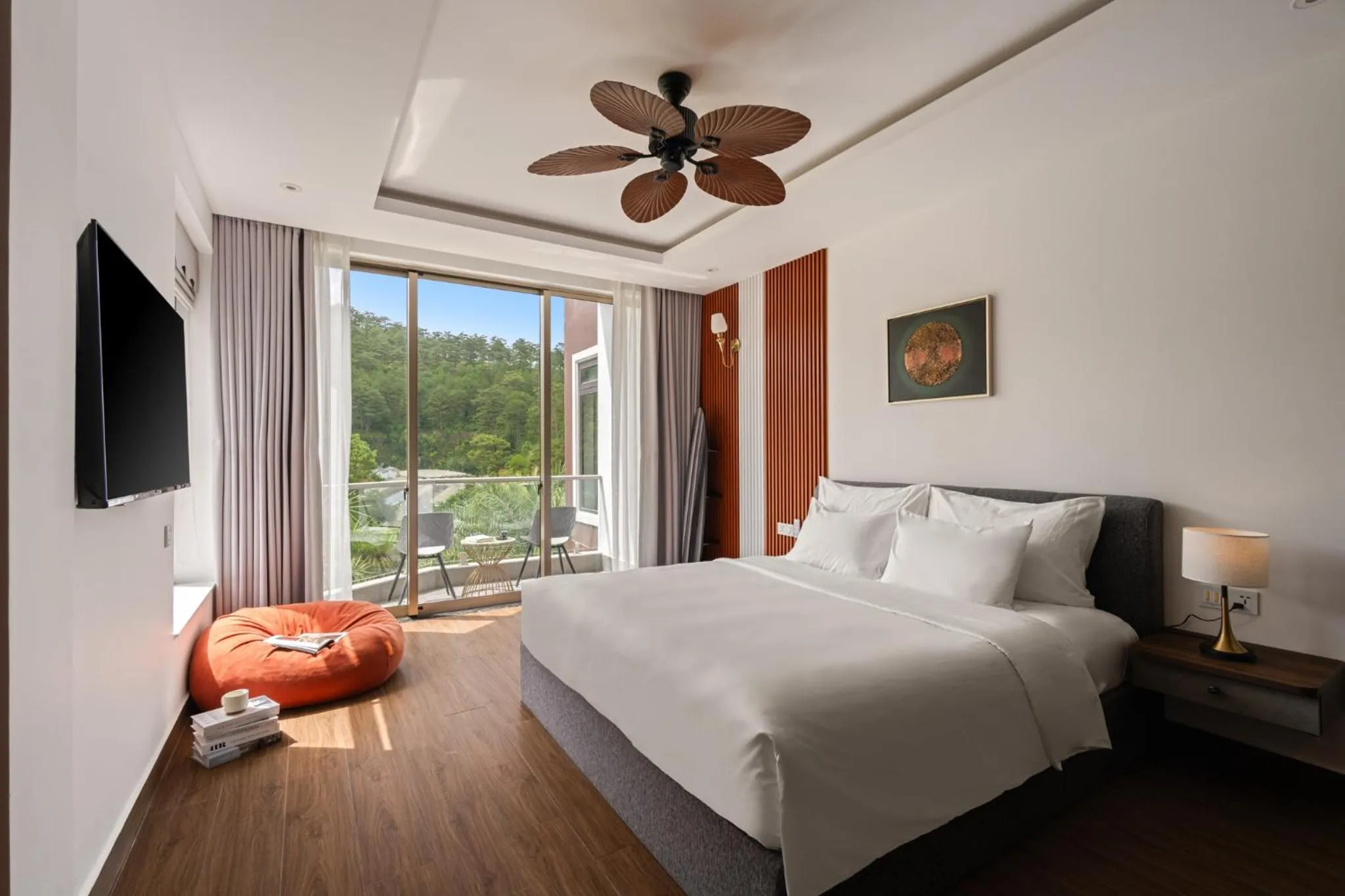 Bed in Payon Dalat Villa