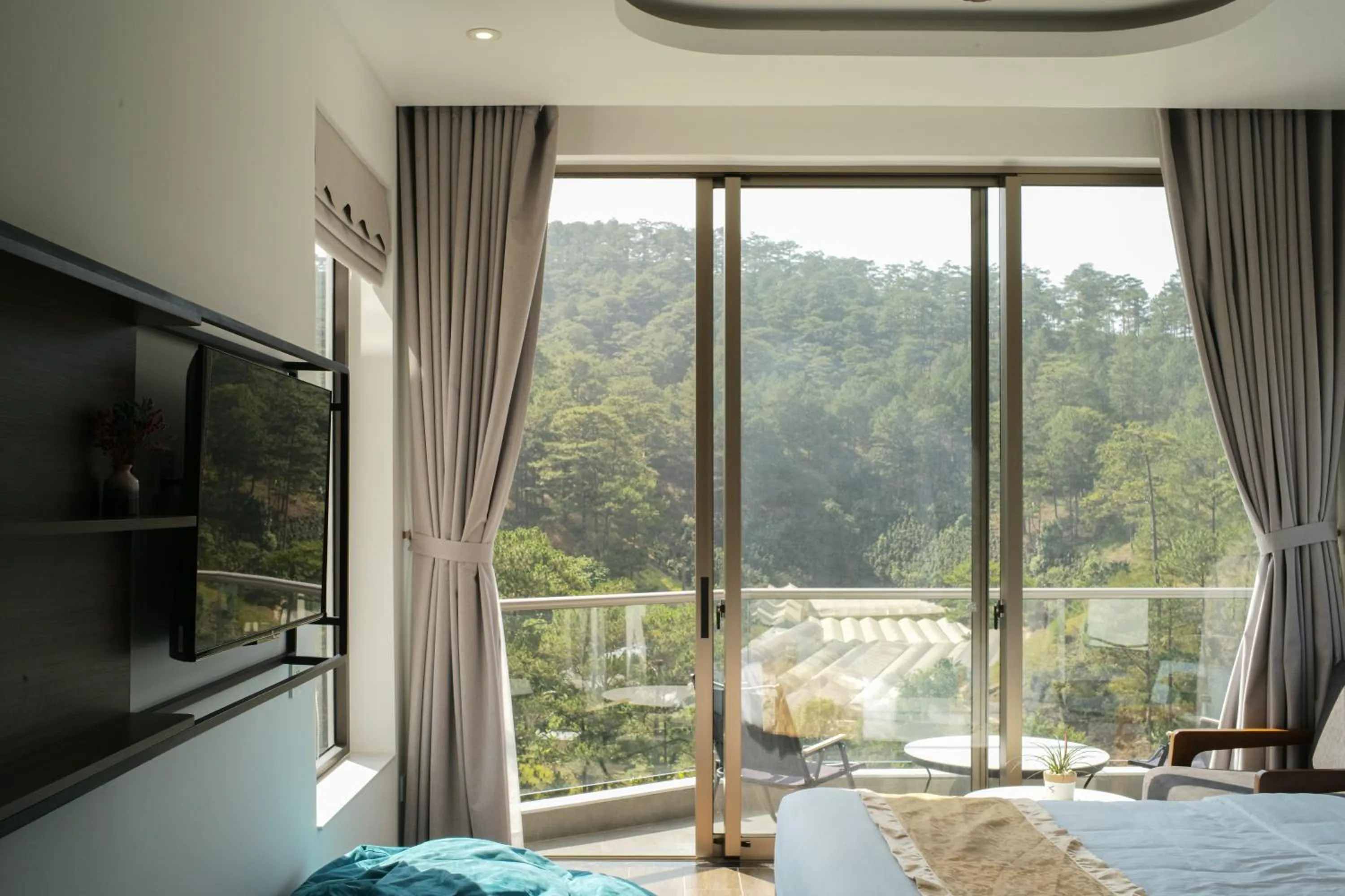 Bed in Payon Dalat Villa
