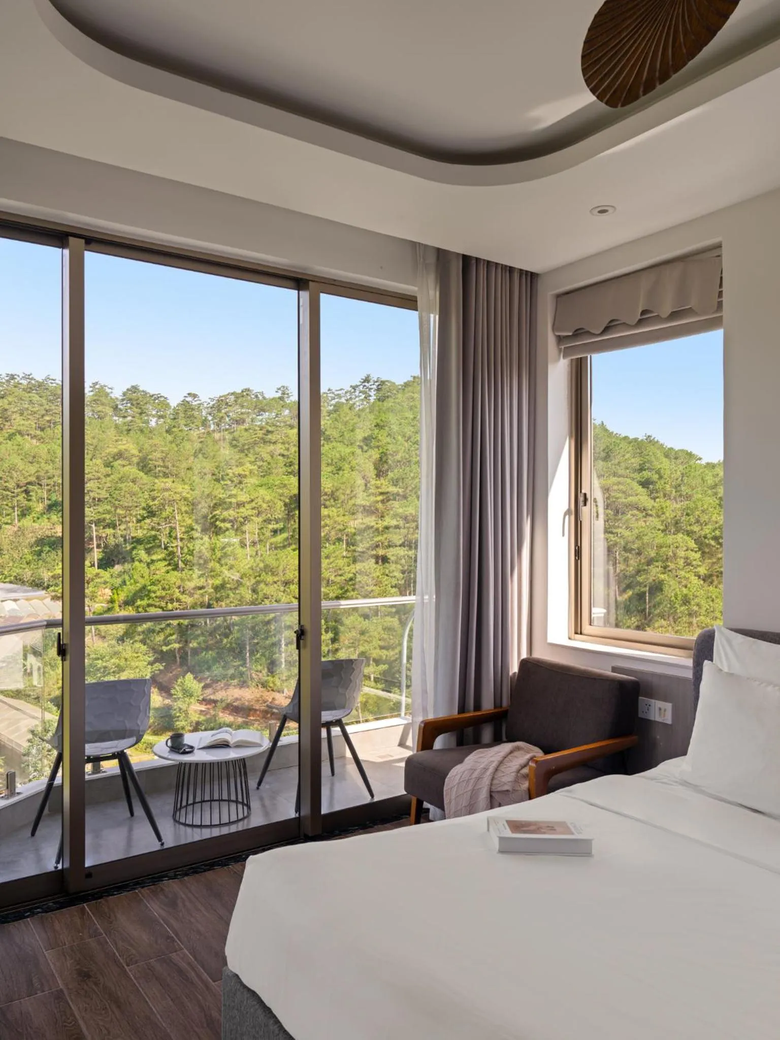 Bed in Payon Dalat Villa