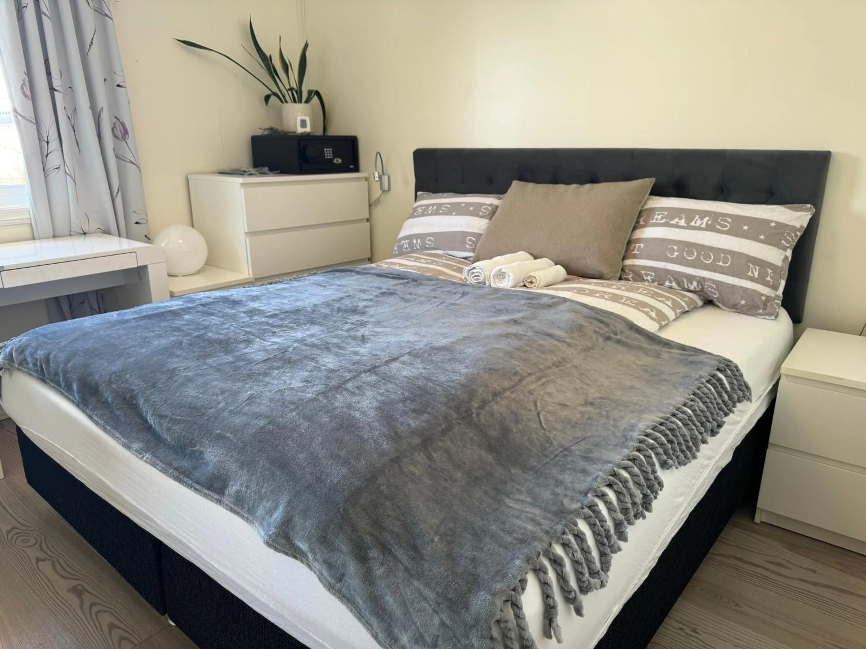 Bed in Just Like Home Bed & Spa Porsgrunn