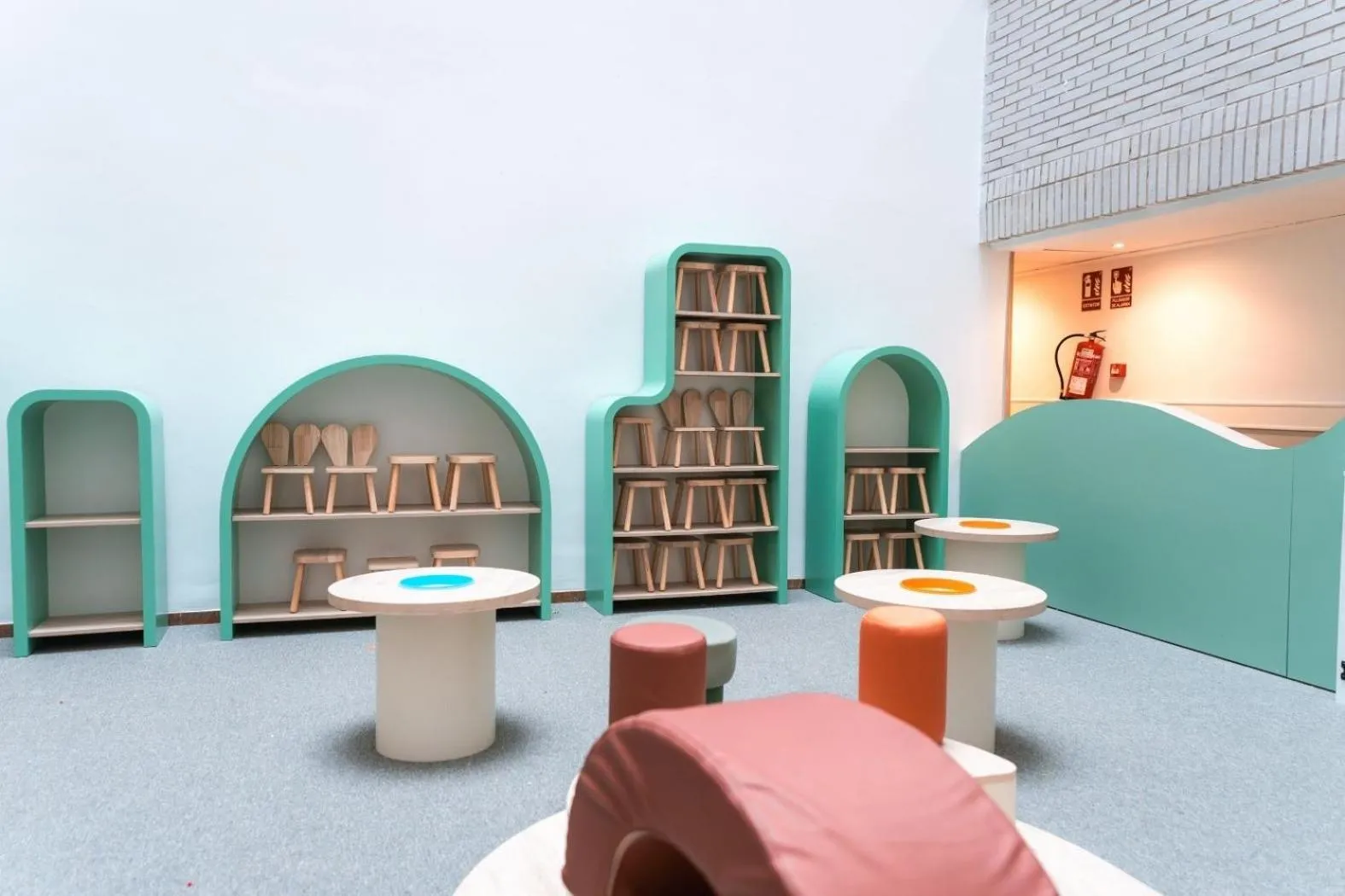 Library in Hotel Magic Games 4