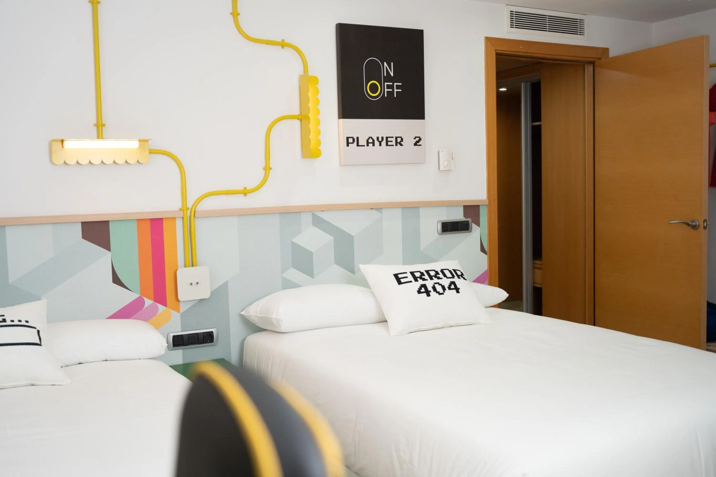 Deluxe Quadruple Room in Hotel Magic Games 4