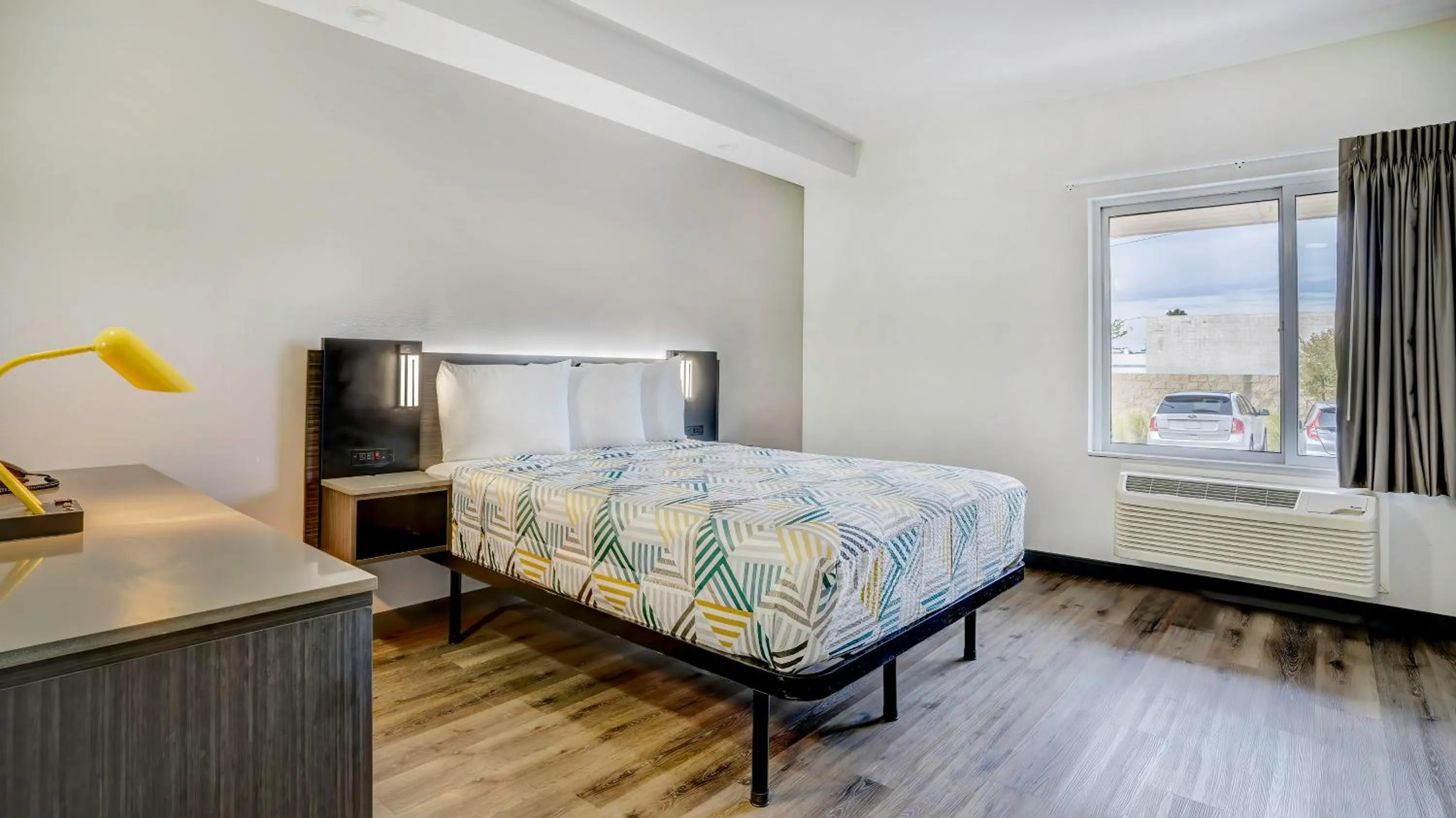 Bedroom, Bed in Motel 6 Highland CA San Bernardino East