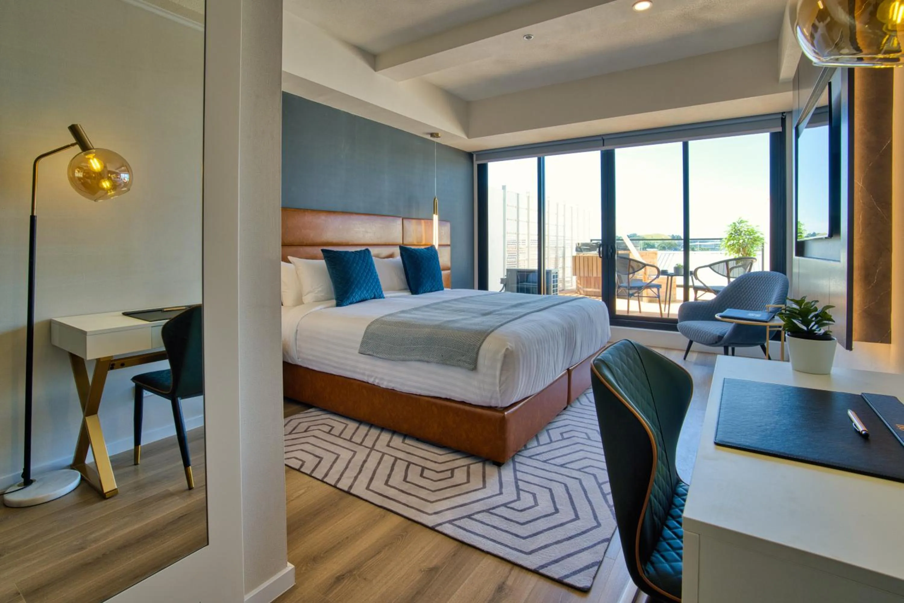 Photo of the whole room, Bed in SOHO Hotel Auckland