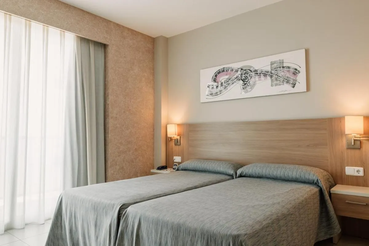Bed in Hotel Lodomar Spa & Talasoterapia