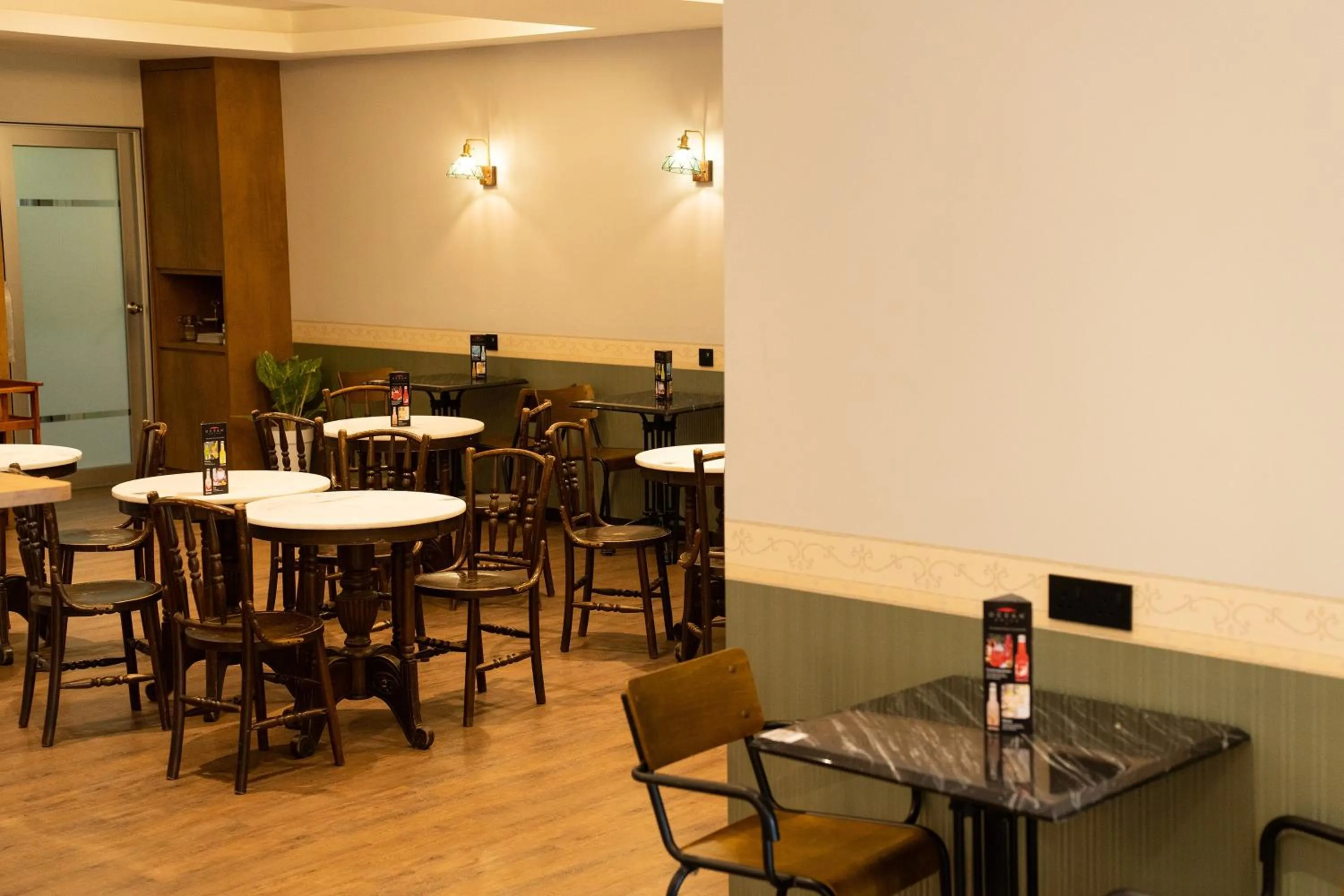 Restaurant/places to eat in RM Hotel Muar