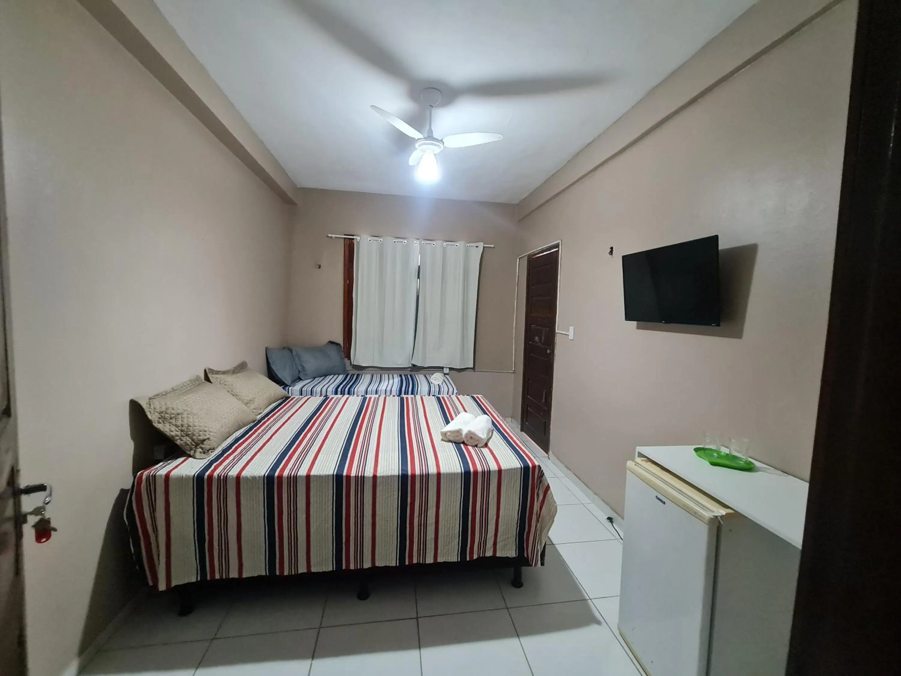 Photo of the whole room, Bed in Pousada Meireles Praia