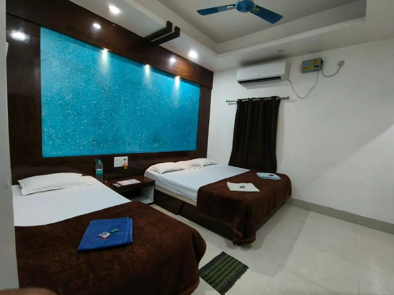 Bed in Hotel Bobby house 450m from beach & 1 km from temple