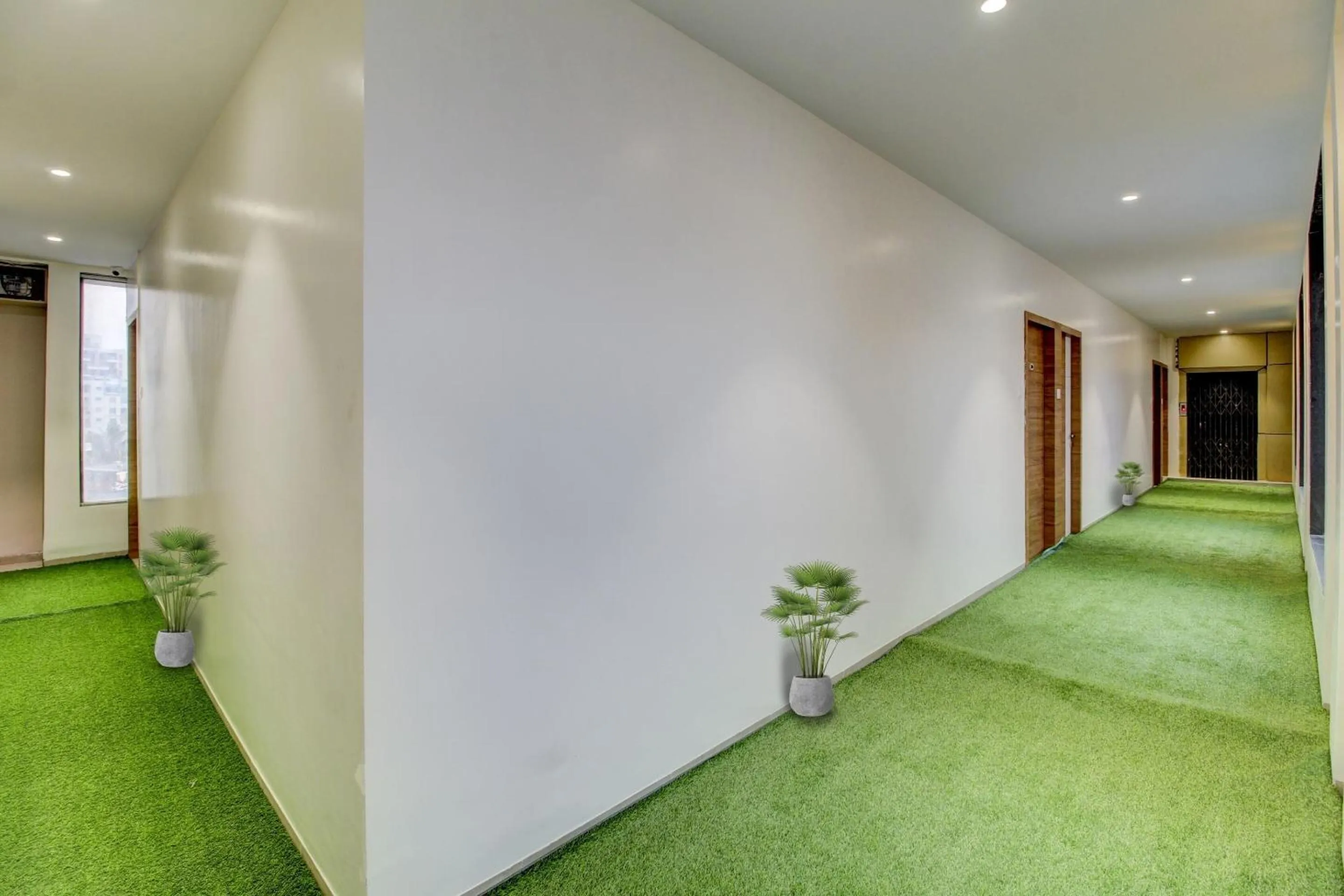 Lobby or reception in Super Collection O Kesar Inn Banquet & Lodging