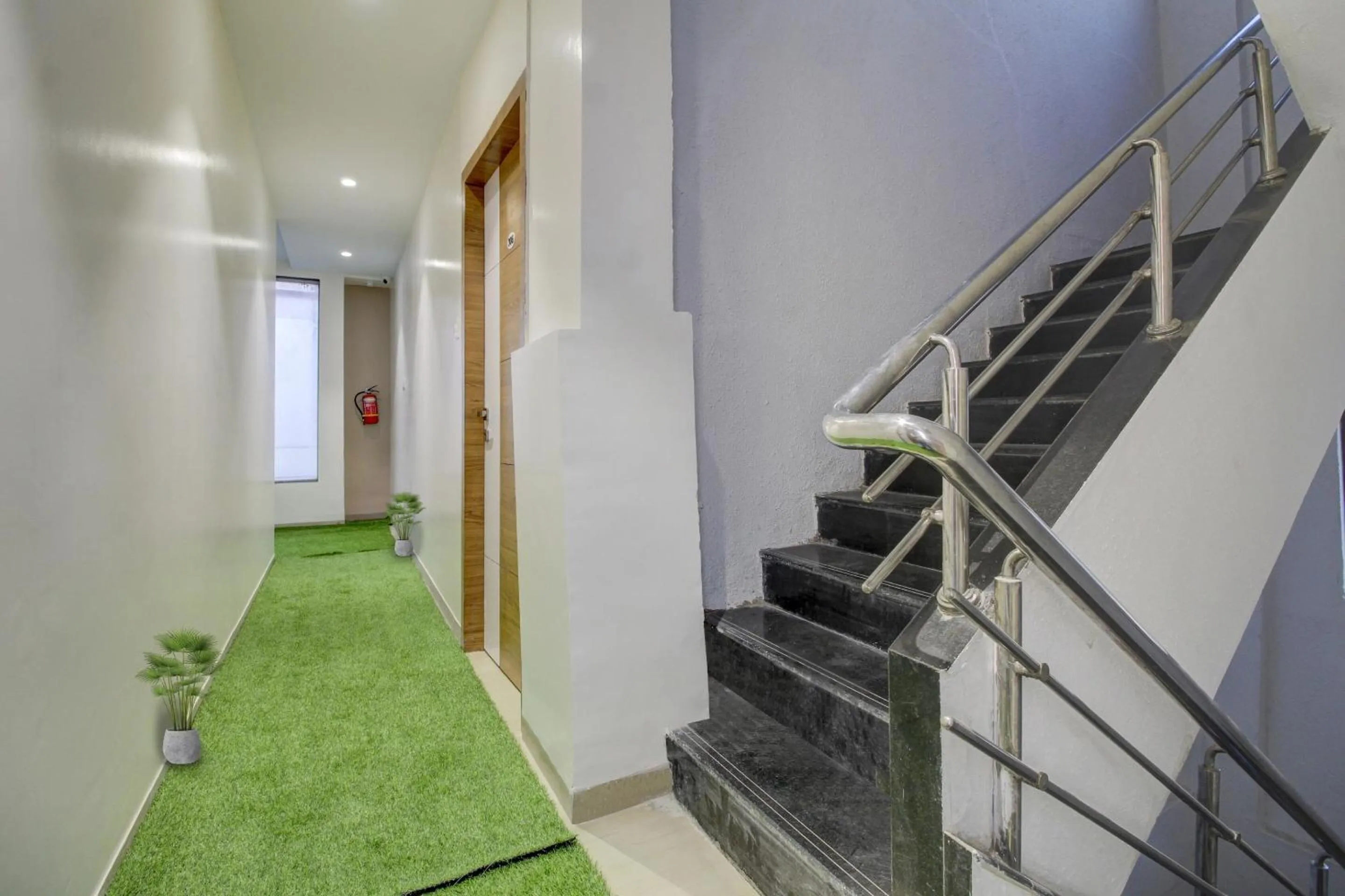 Lobby or reception in Super Collection O Kesar Inn Banquet & Lodging