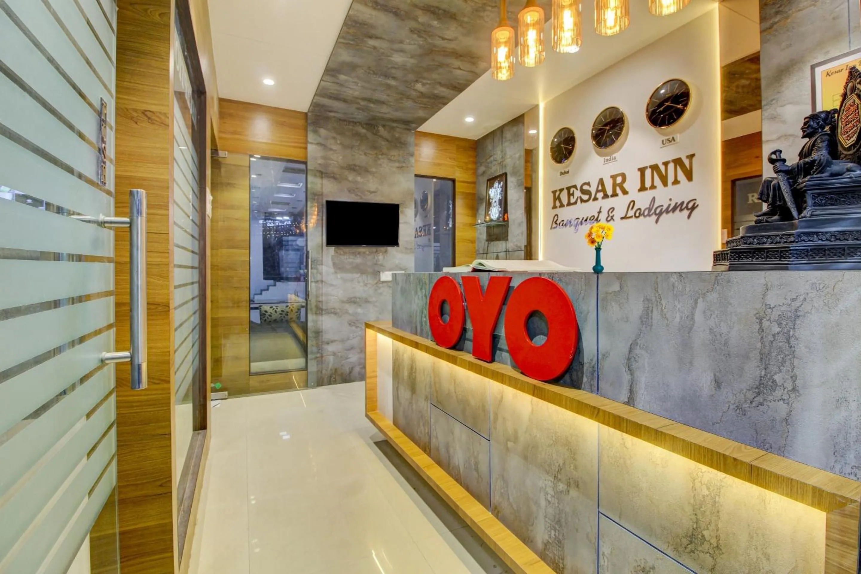 Lobby or reception in Super Collection O Kesar Inn Banquet & Lodging