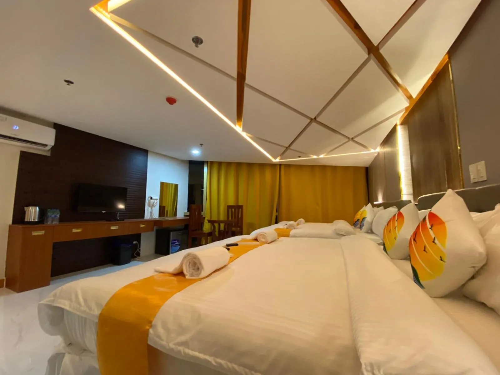 Bed in NGN Gran Hotel