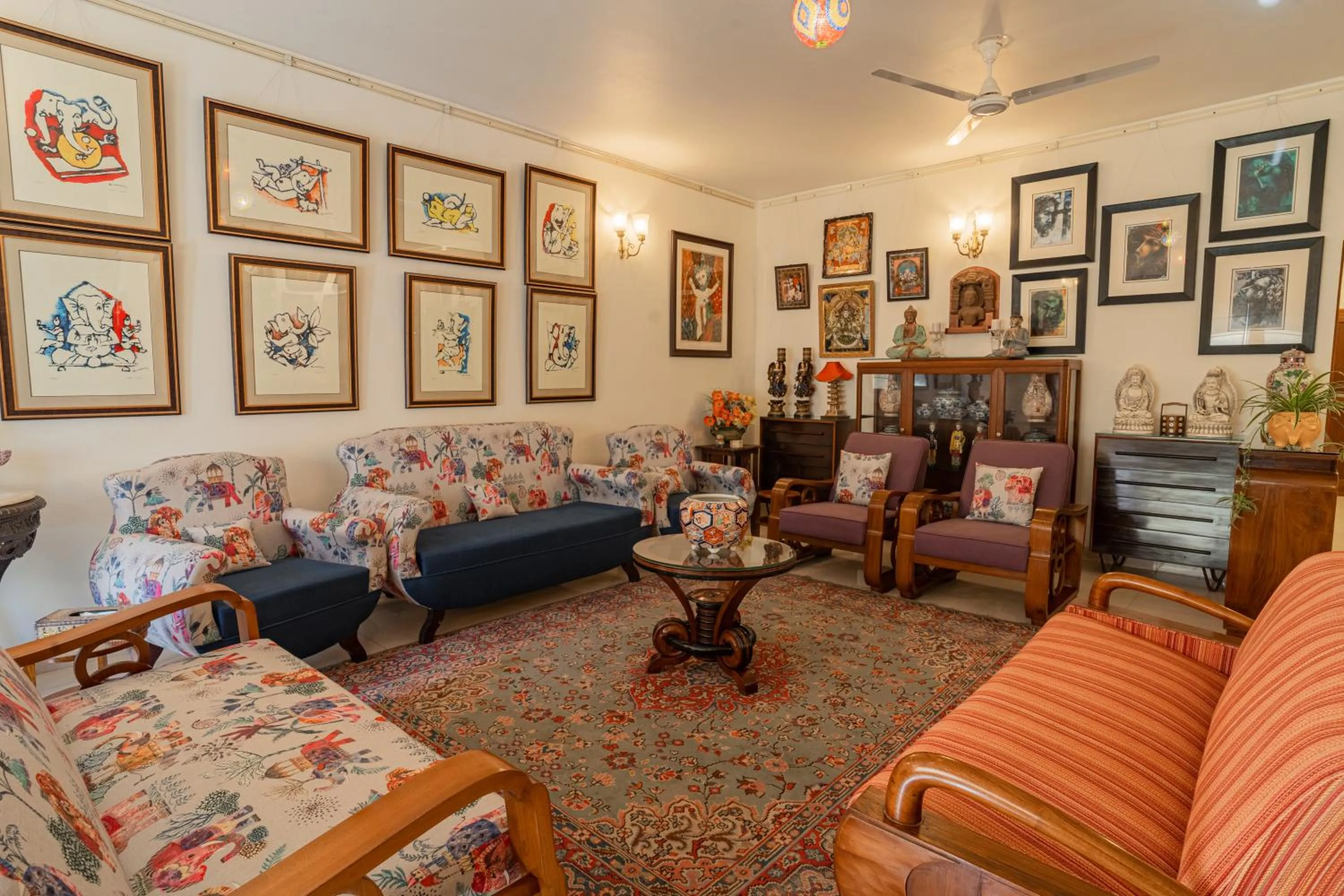 Living room in Anchorage 42