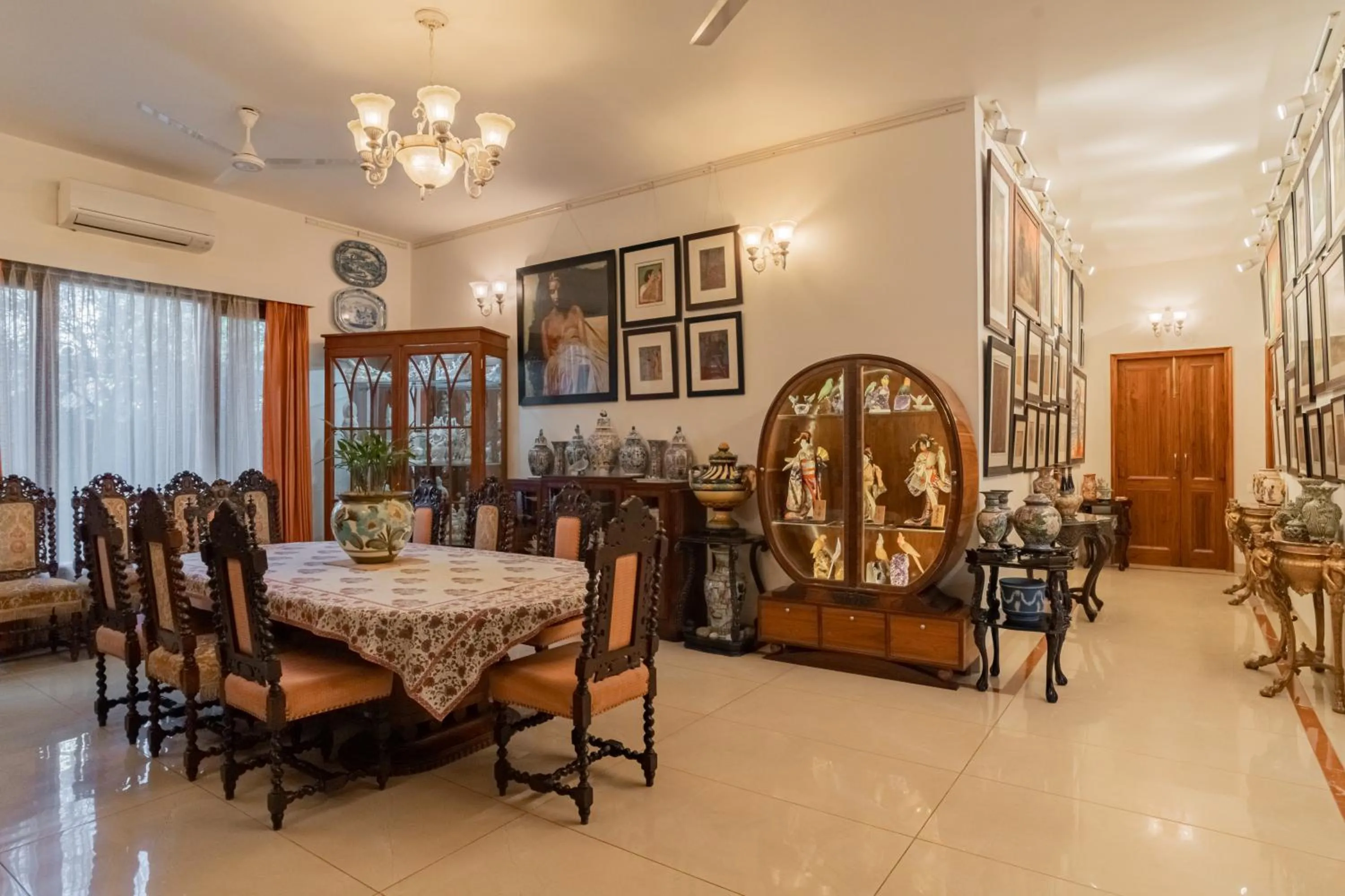 Living room in Anchorage 42