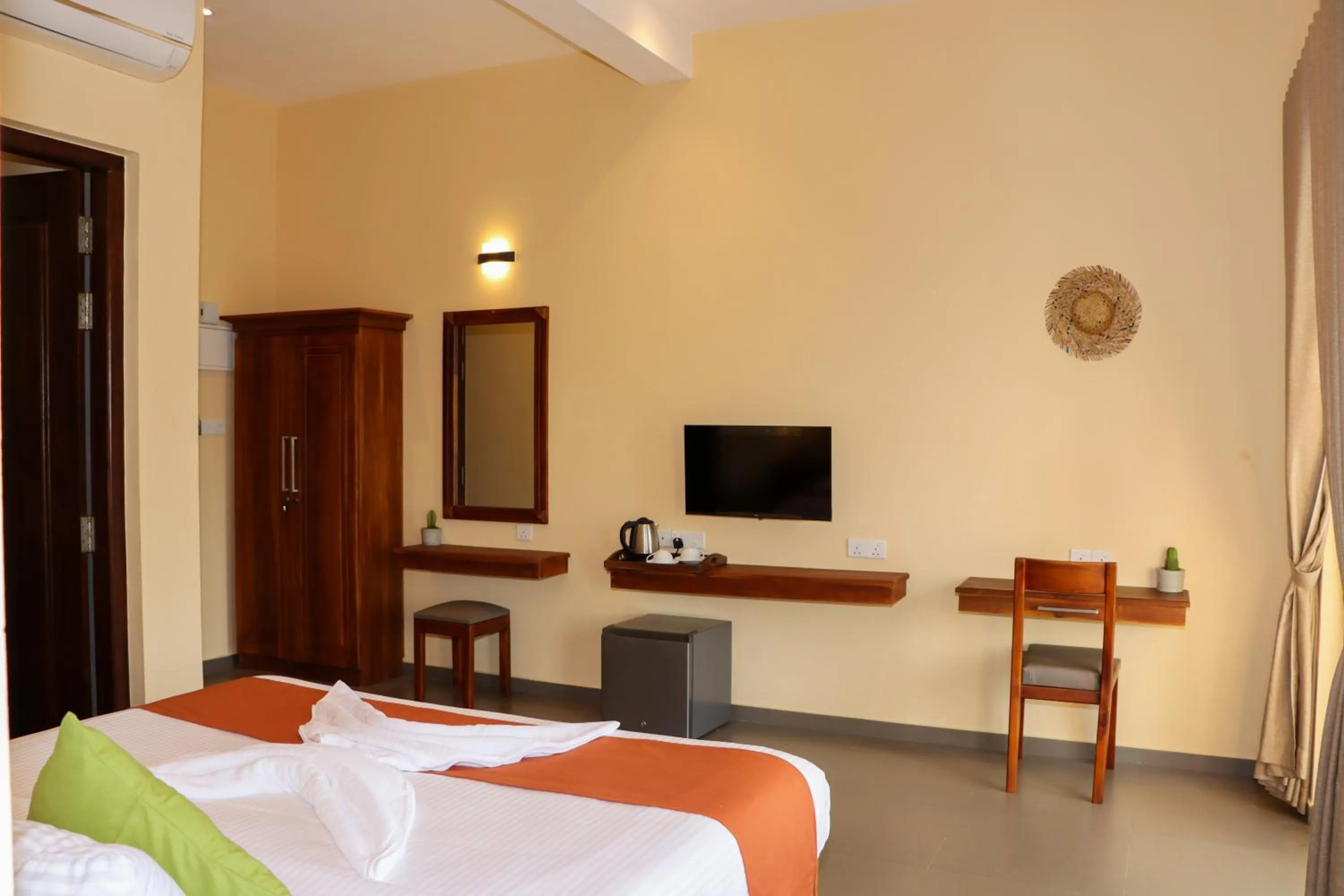 TV and multimedia, Bed in Paddyway Resort