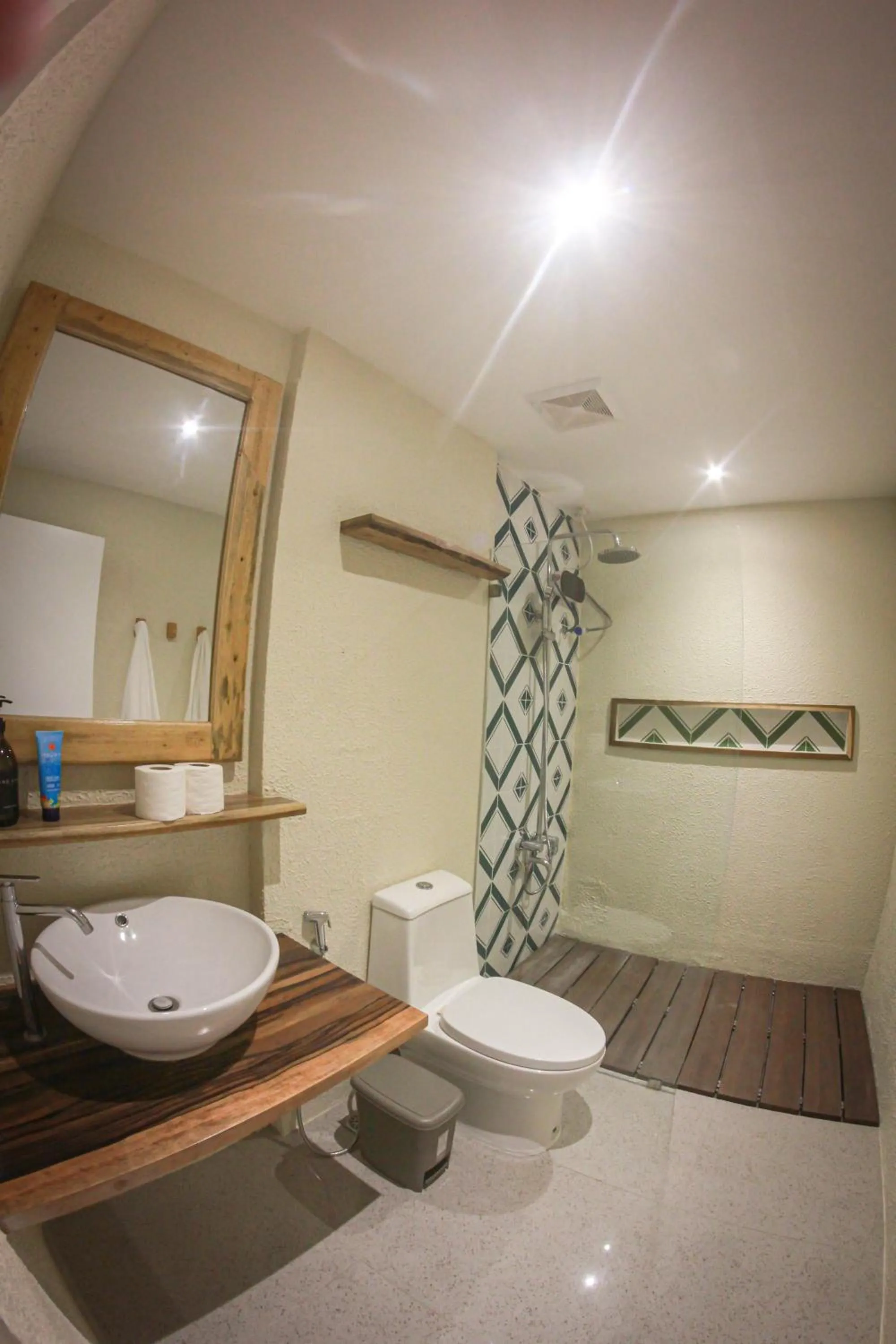 Shower in Happiness Hostel Siargao