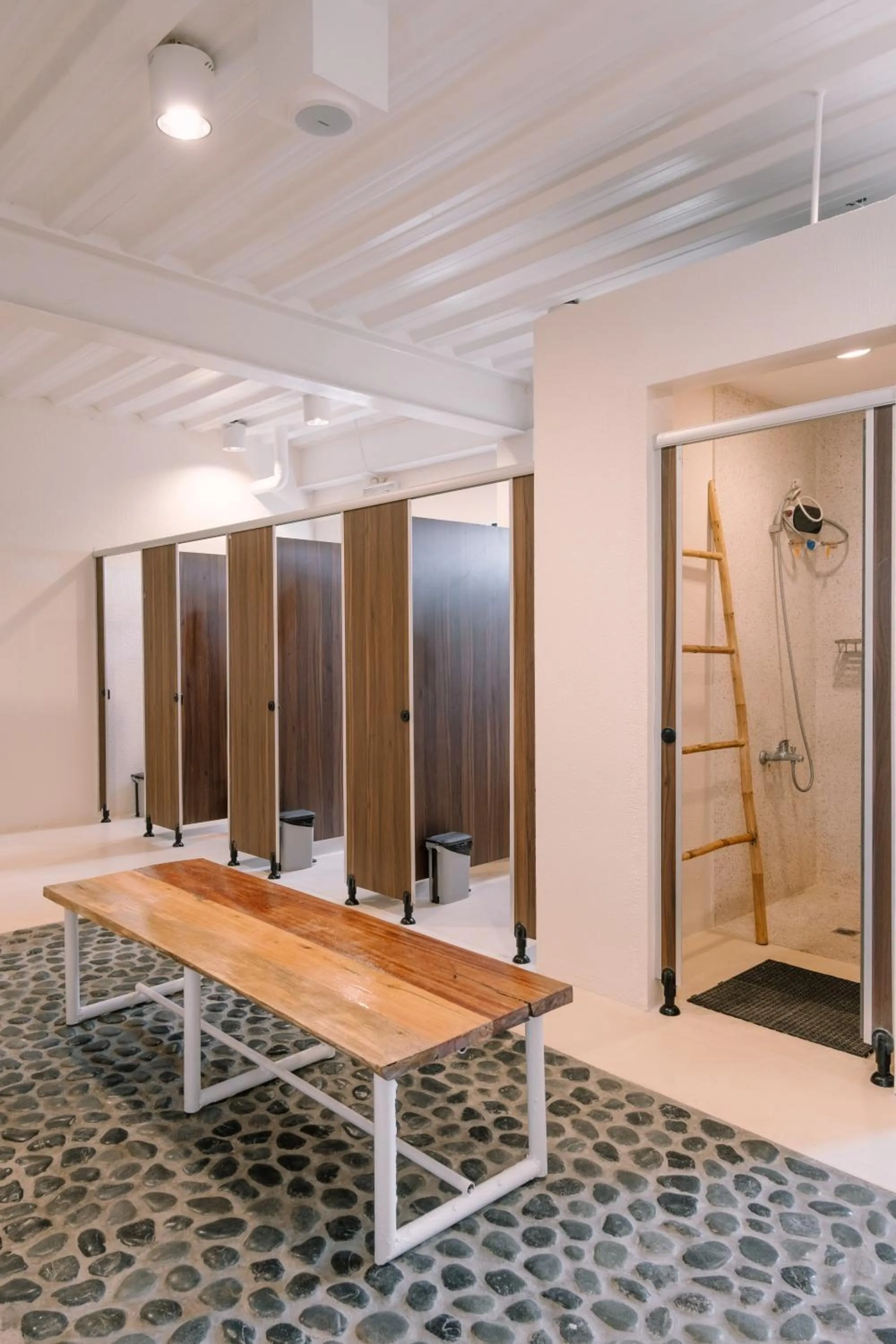 Shower in Happiness Hostel Siargao