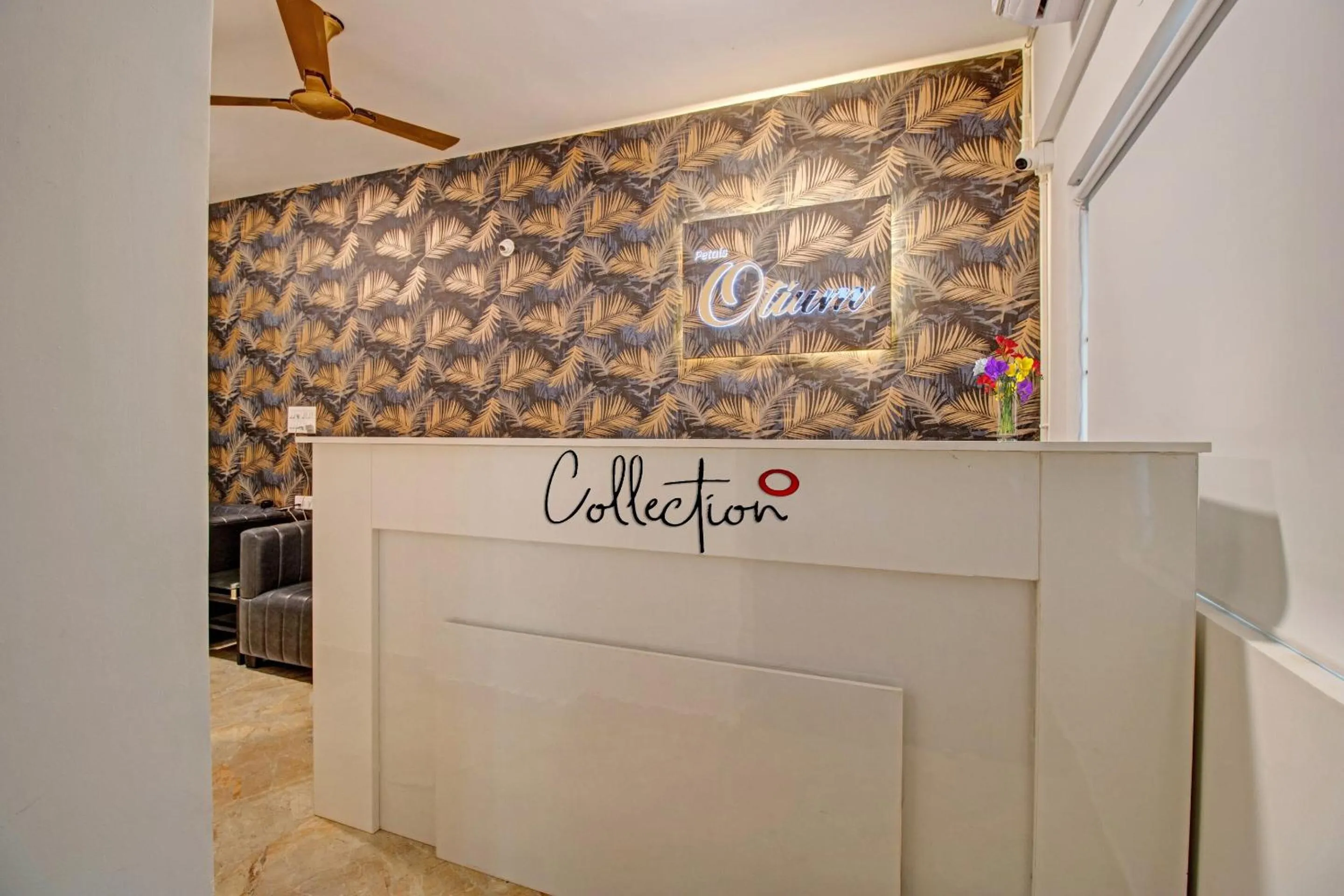 Lobby or reception in Collection O Petals Otium Business Hotel