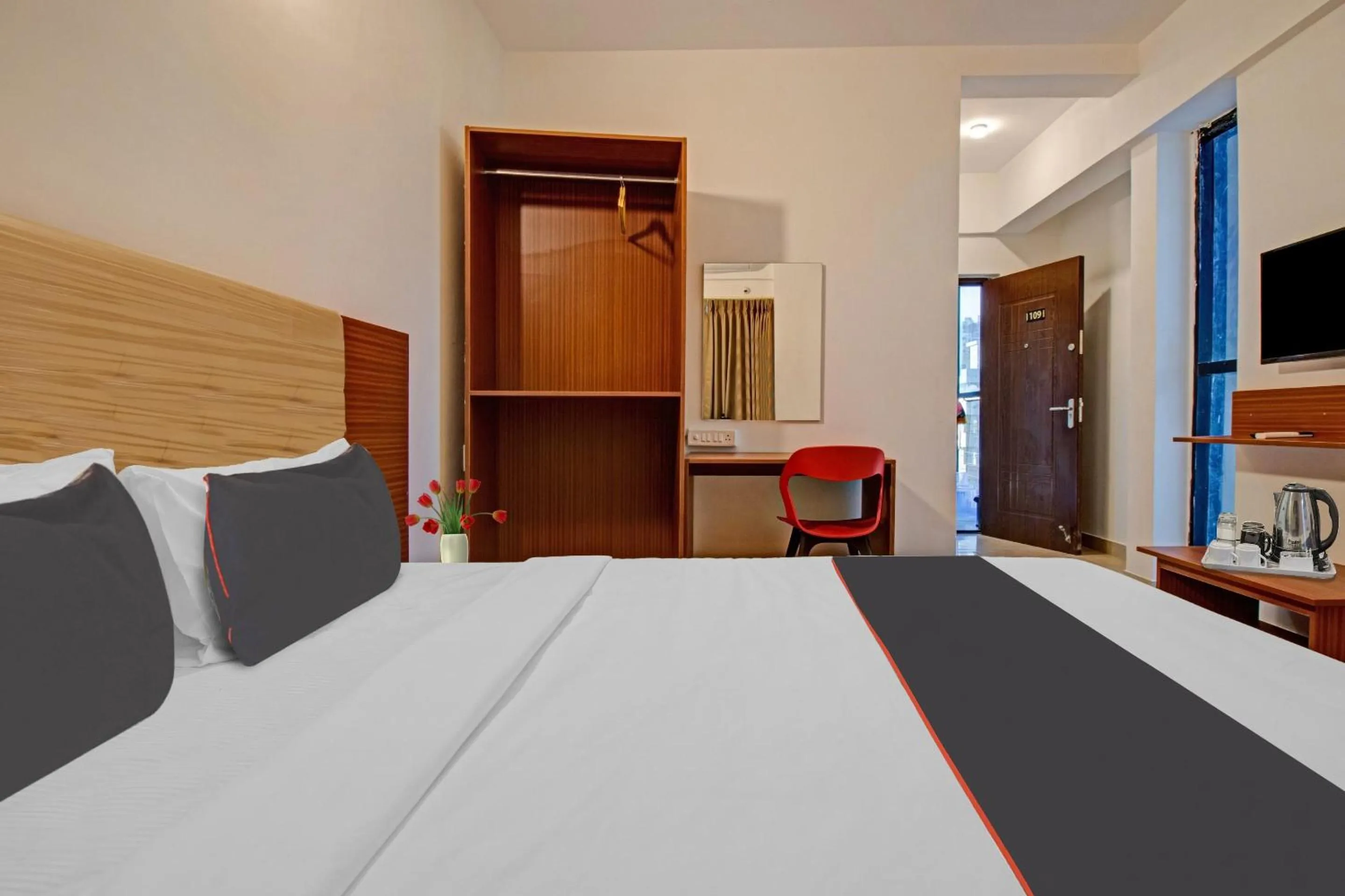 Bedroom, Bed in Collection O Petals Otium Business Hotel