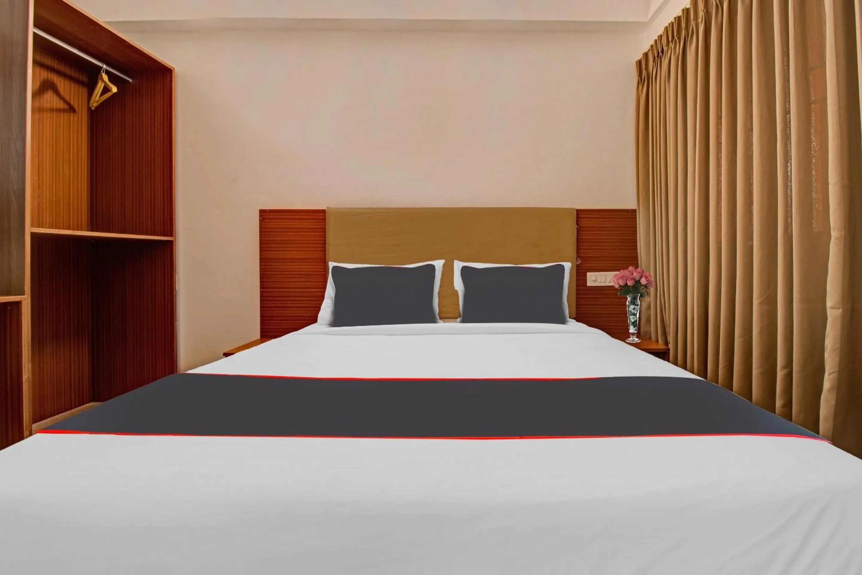 Bedroom, Bed in Collection O Petals Otium Business Hotel