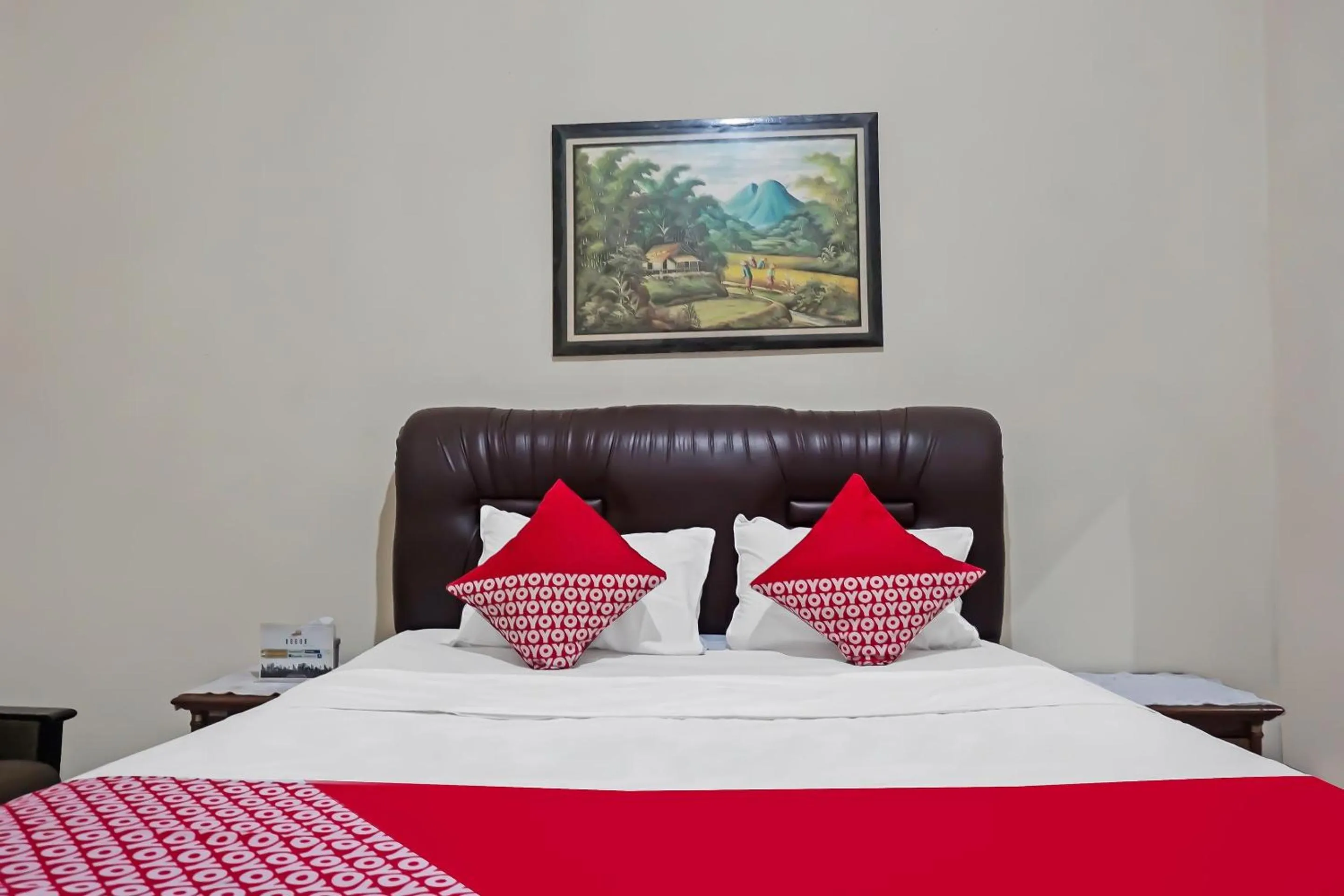Bedroom, Bed in Hotel O Bogor Guest House