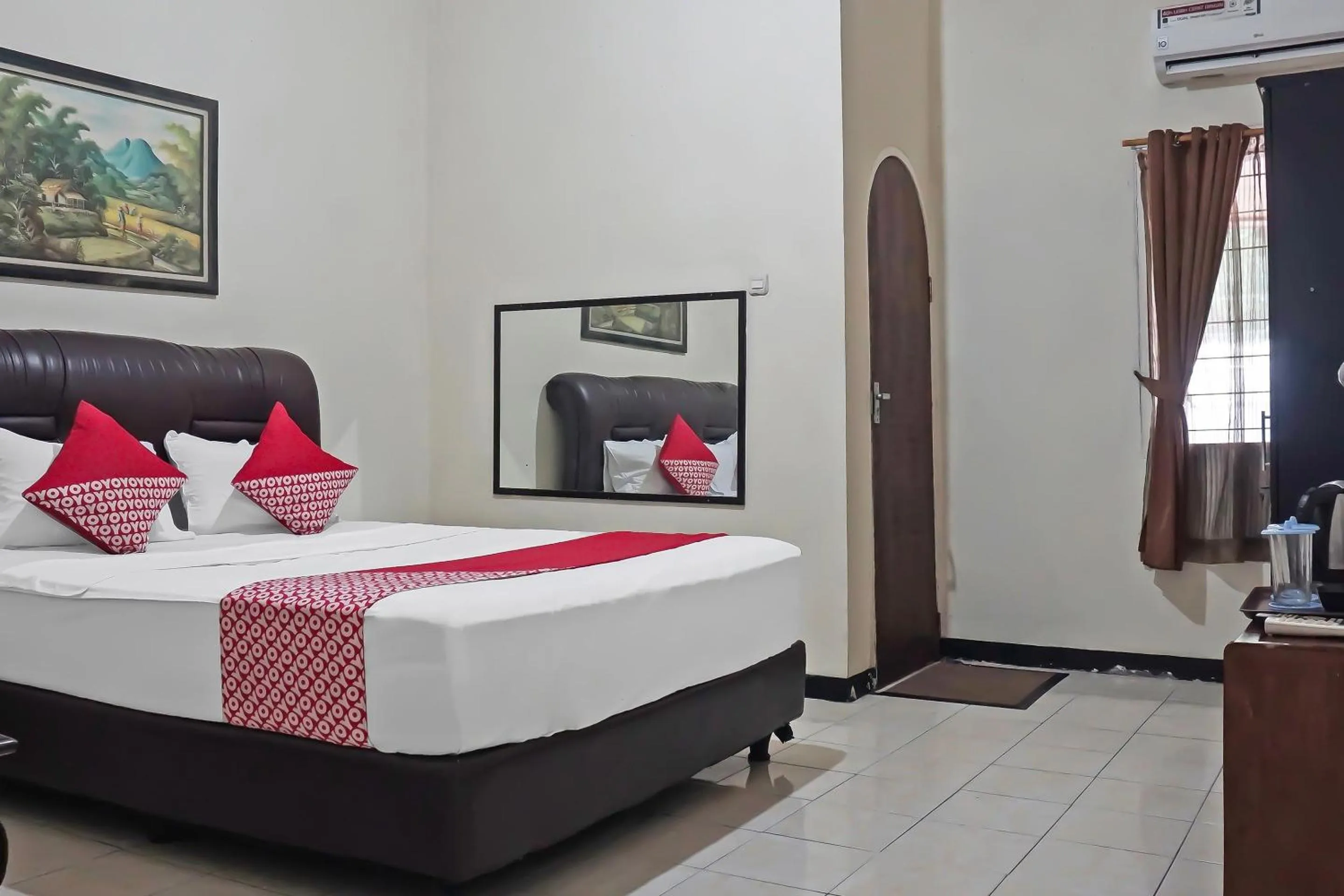 Bedroom, Bed in Hotel O Bogor Guest House