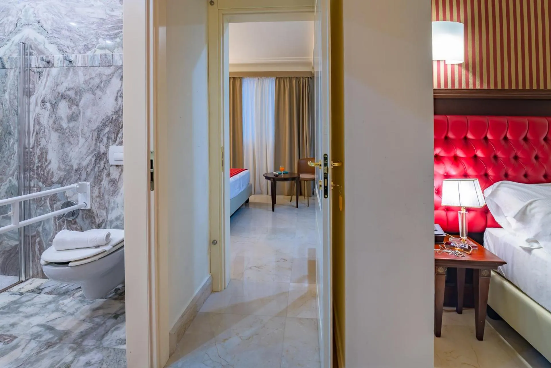 Bed in La Paloma Blanca Hotel