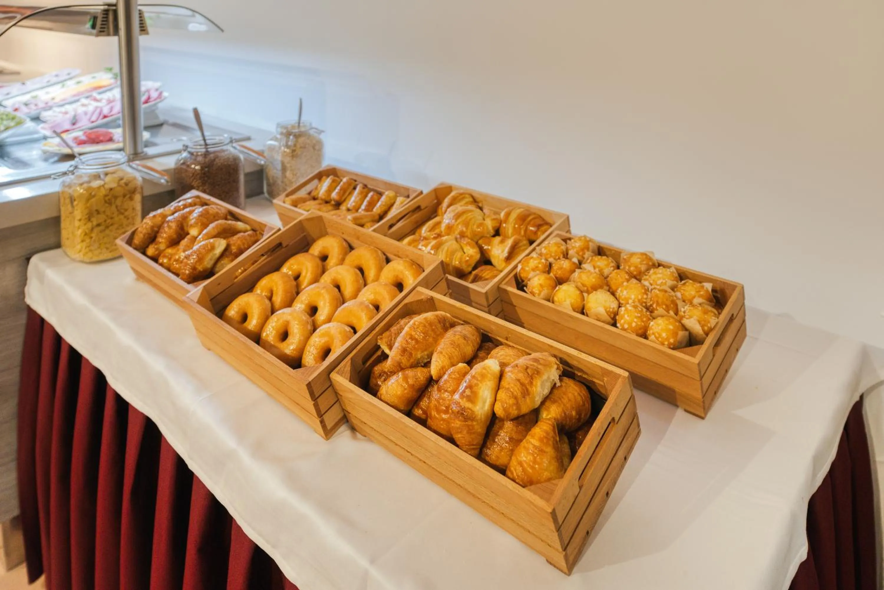 Breakfast in Hotel Viella