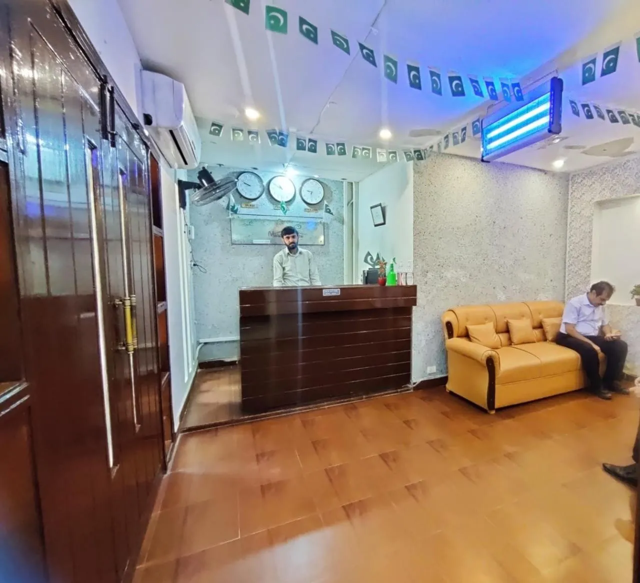 Lobby or reception in Margalla View Motel