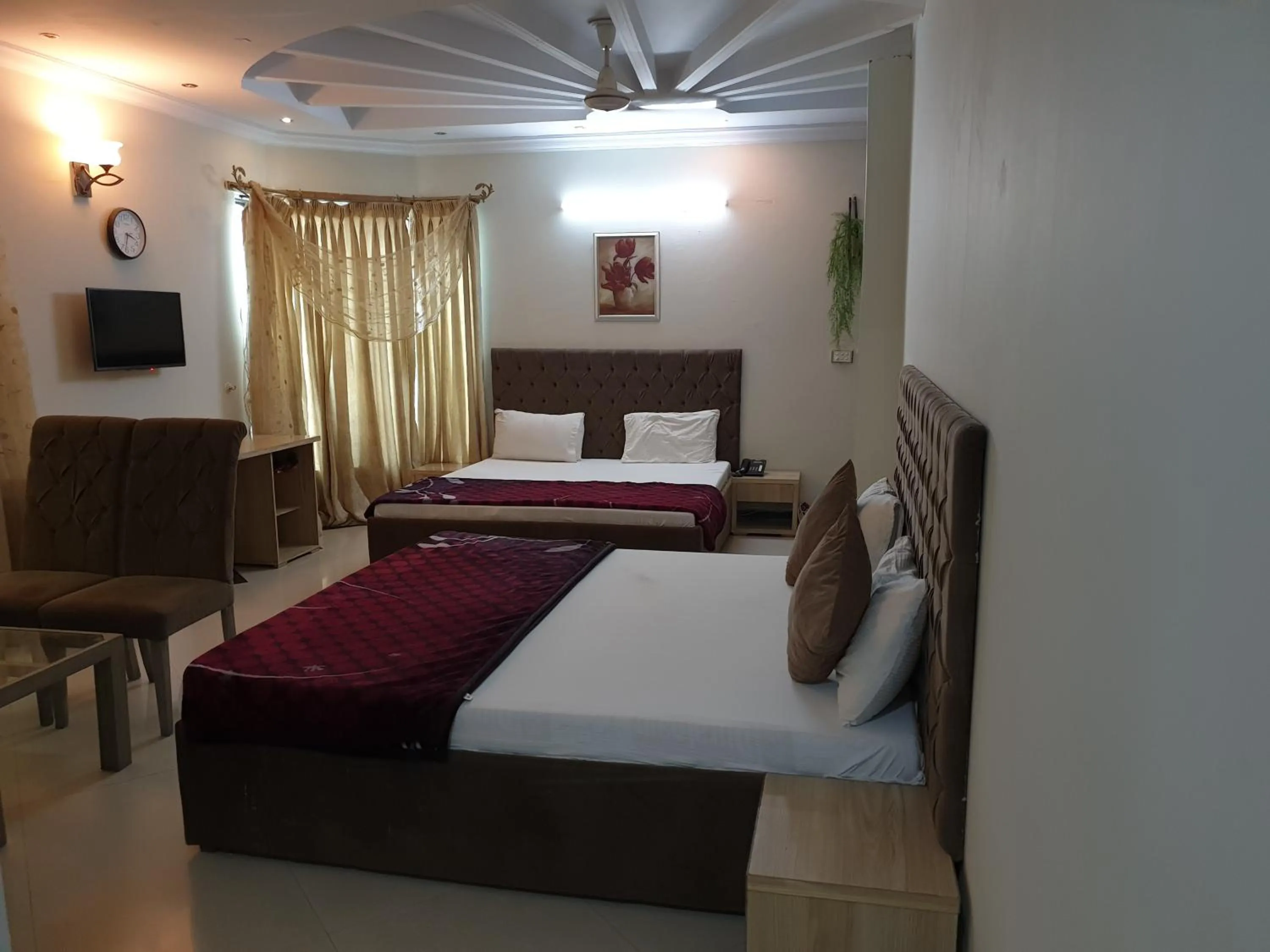 Bed in MUDAN Residency