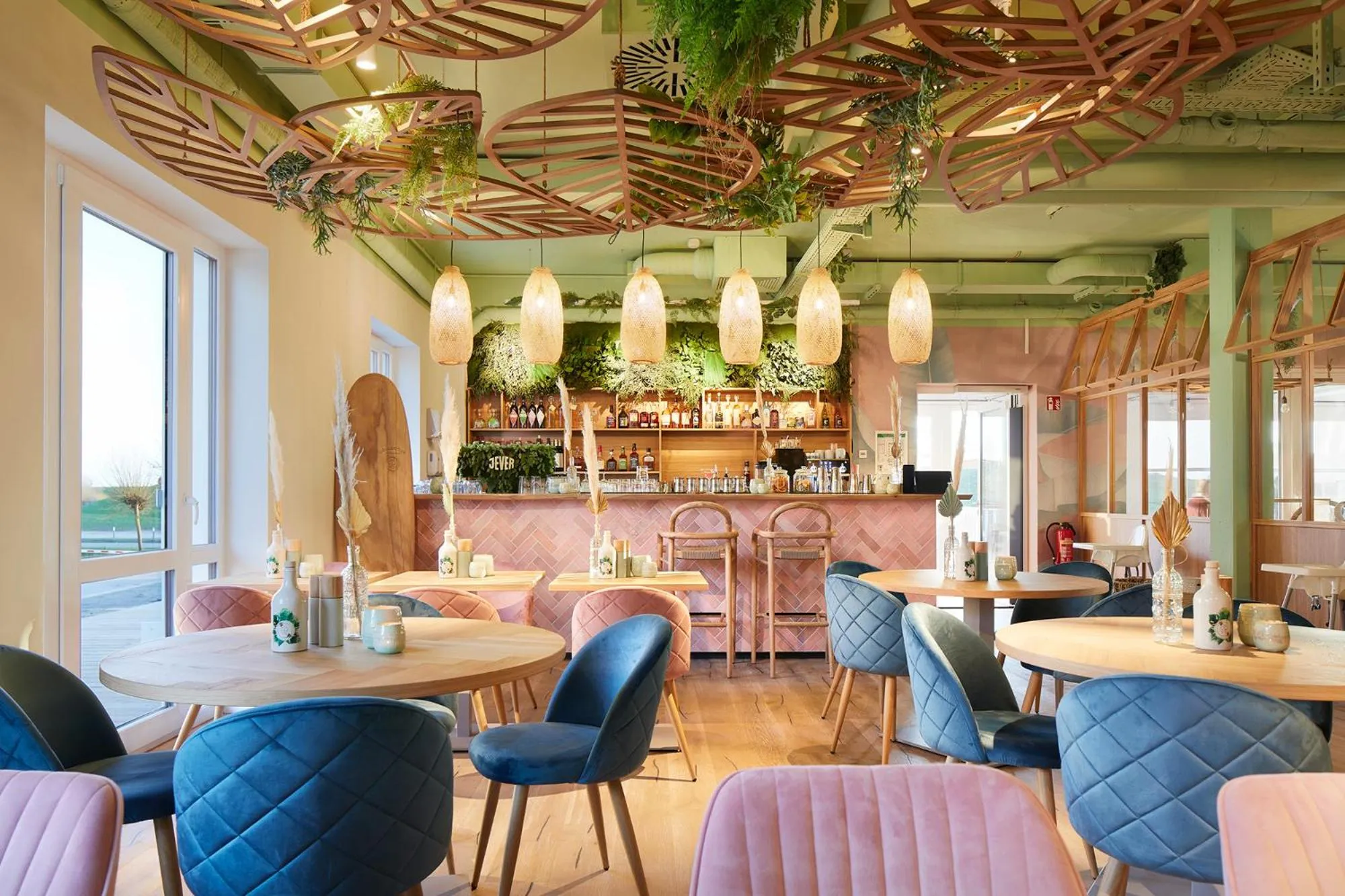 Restaurant/places to eat in Beach Apartments Büsum