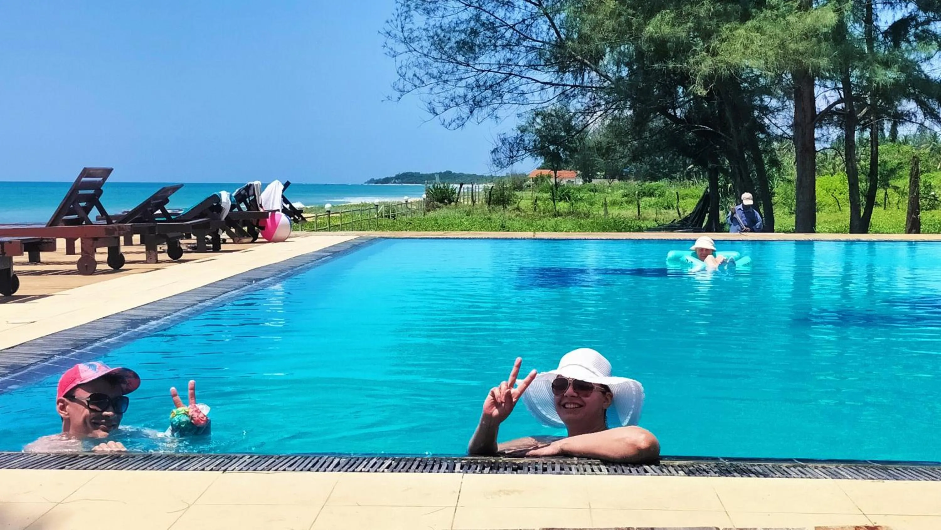 People in Hotel Coral Bay