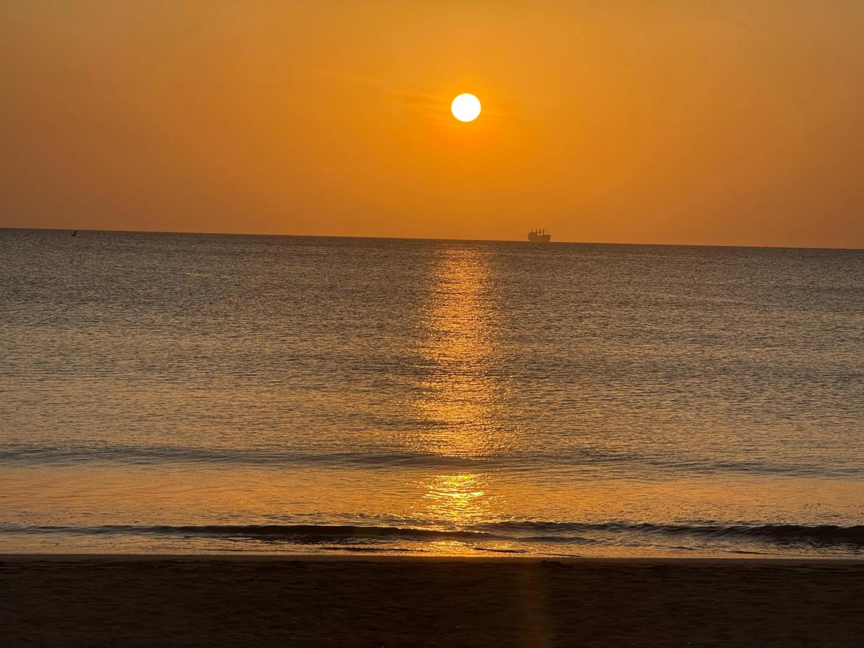 Sunrise in Hotel Coral Bay
