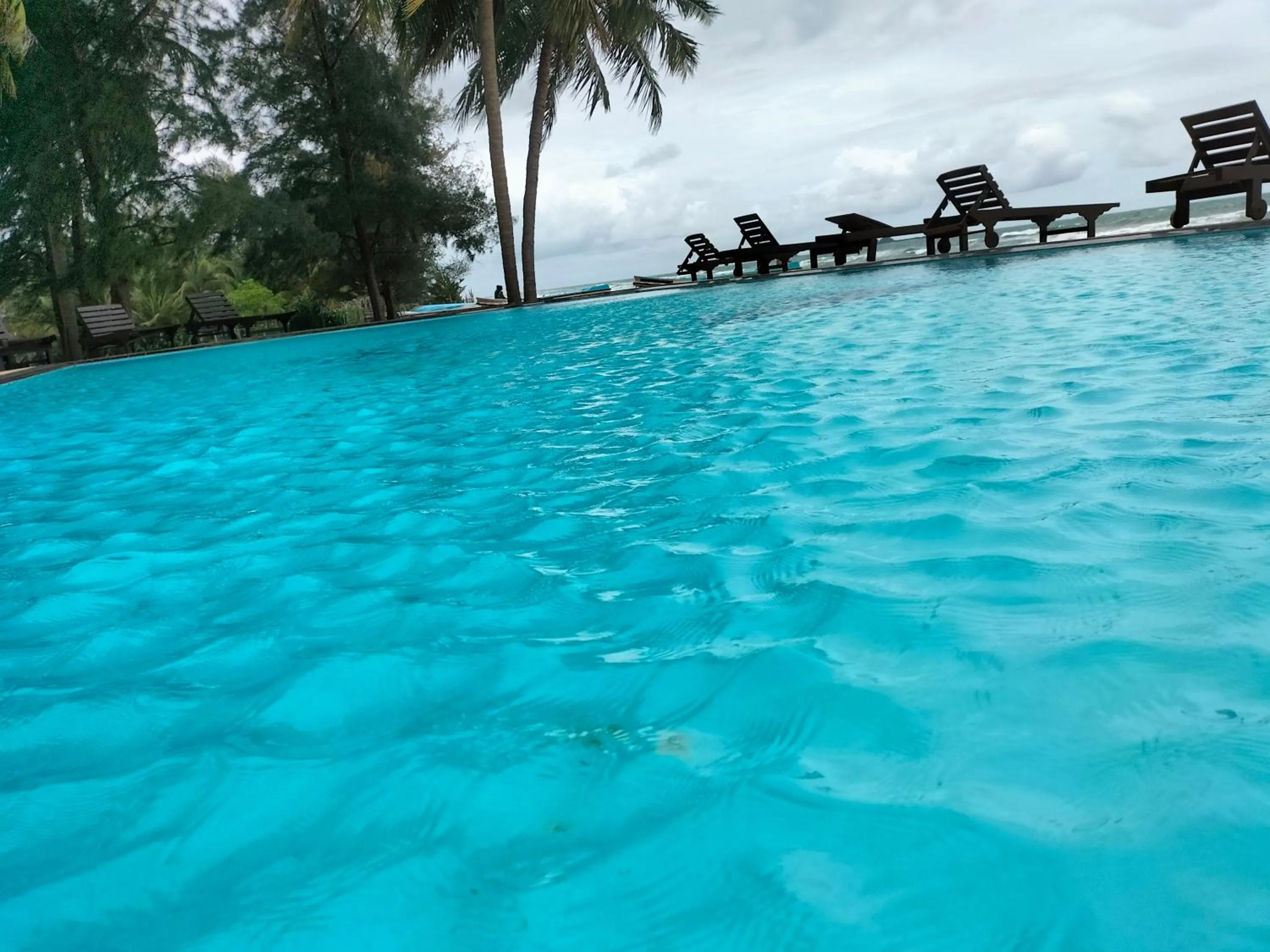 Pool view in Hotel Coral Bay