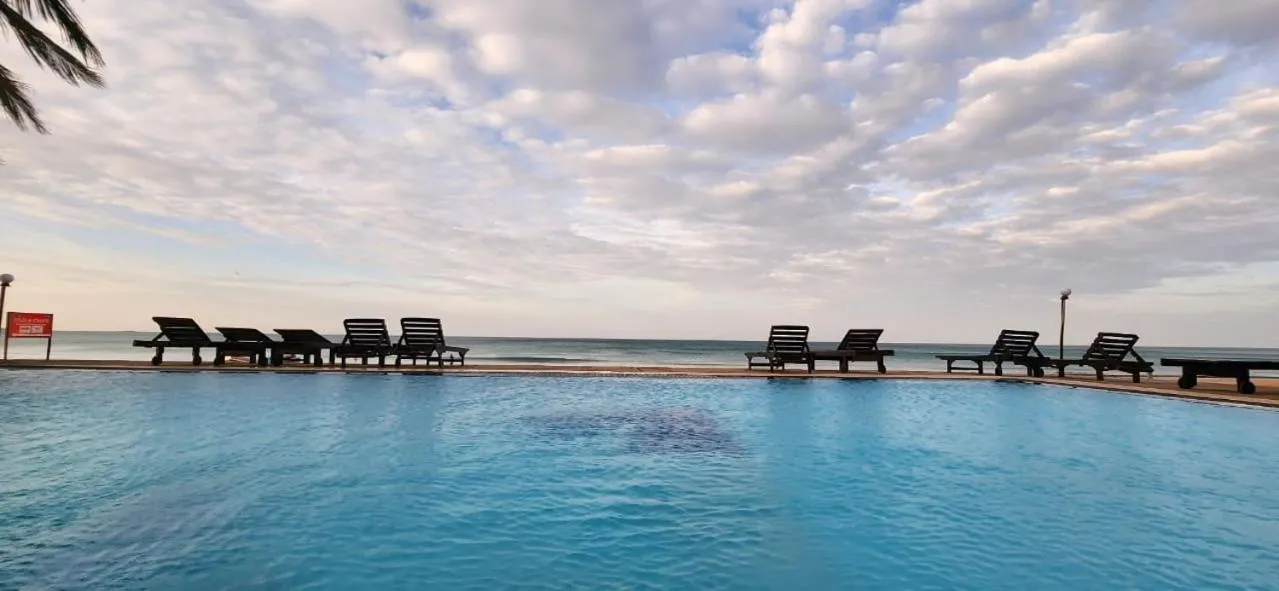 Pool view in Hotel Coral Bay
