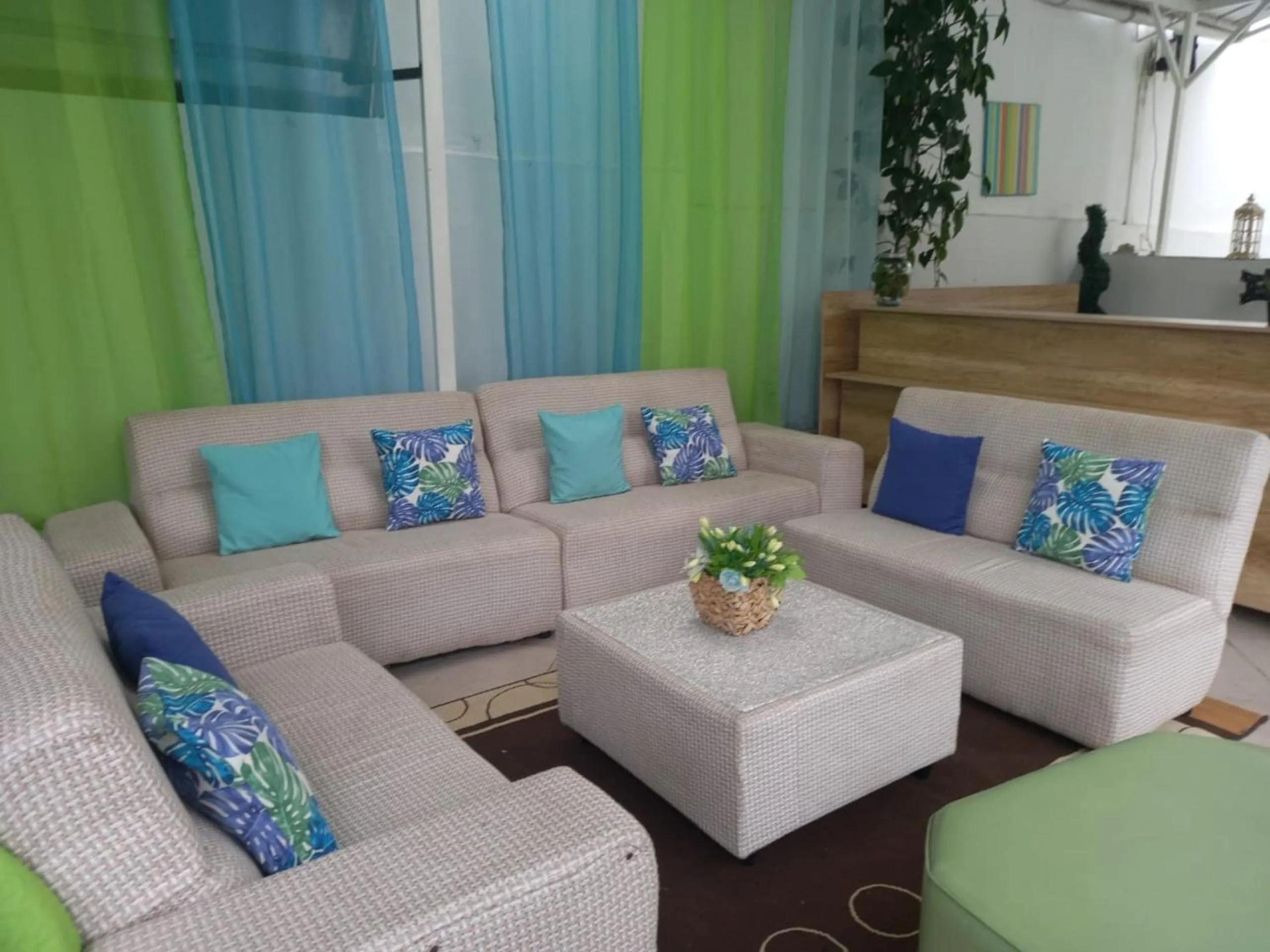 Seating area in Euro Vacances Guest House