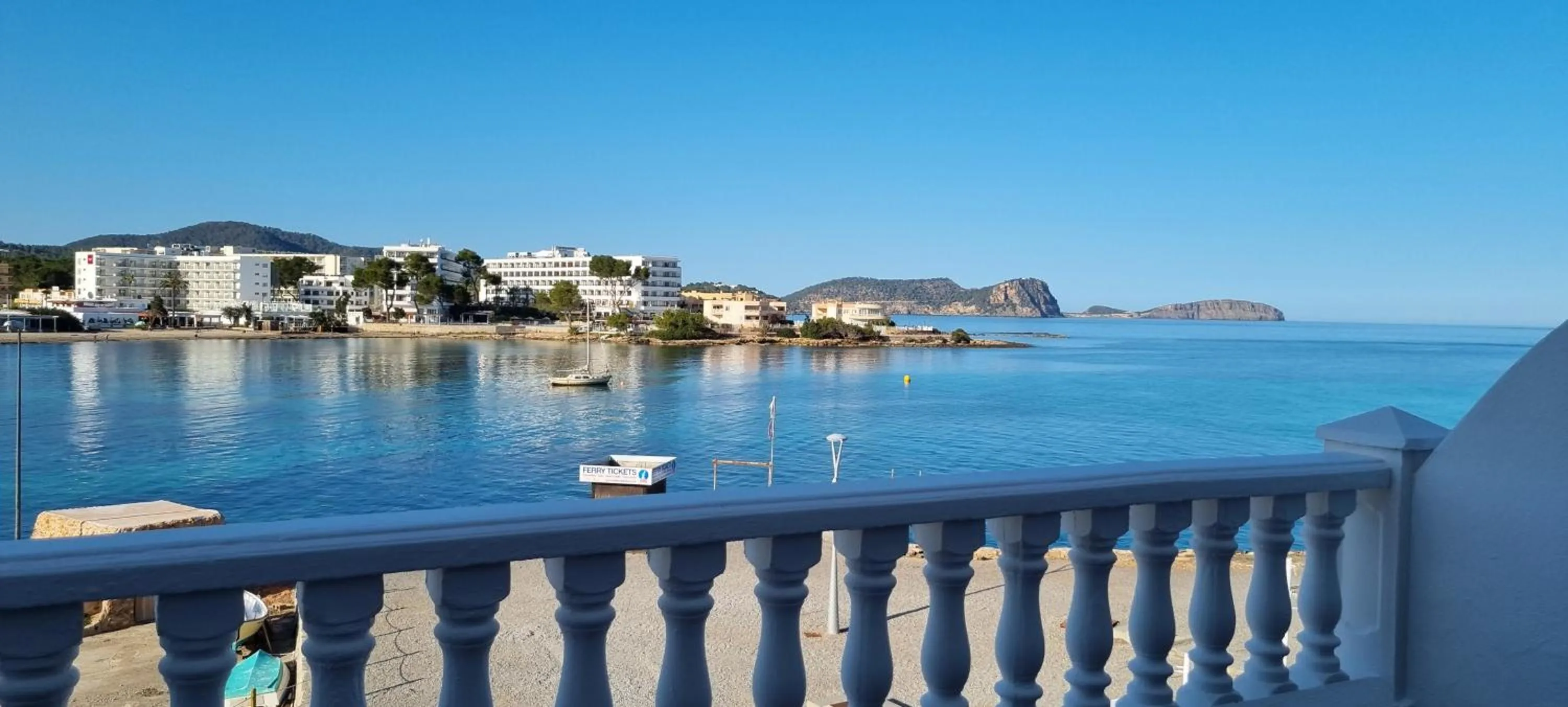 Property building in Hotel Boutique Las Arenas