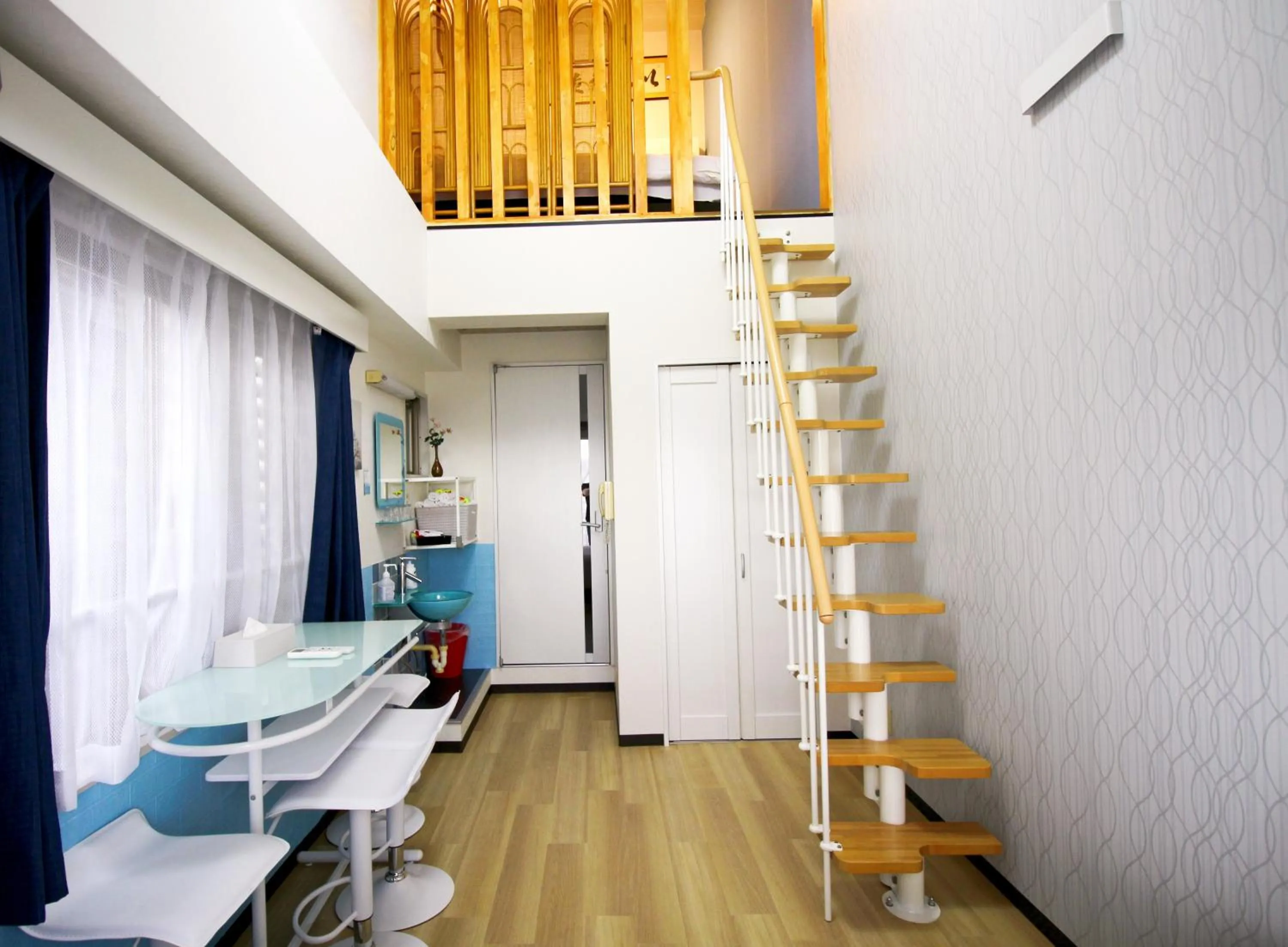 Photo of the whole room in HOTEL AARON通天東