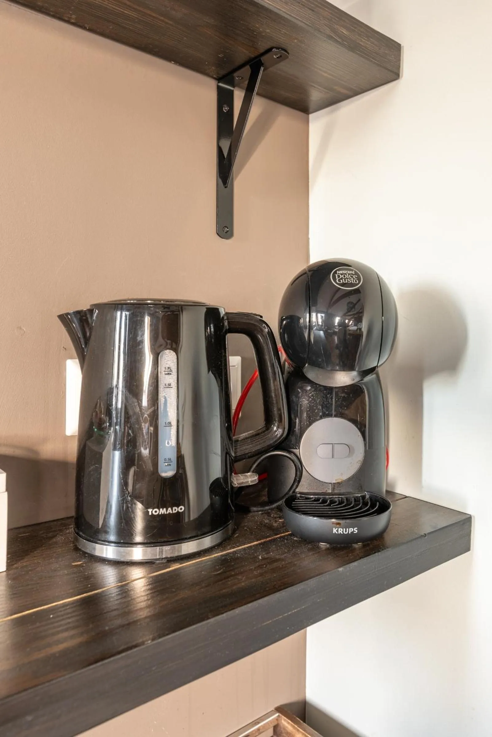 Coffee/tea facilities in Bed and Breakfast Geliefd