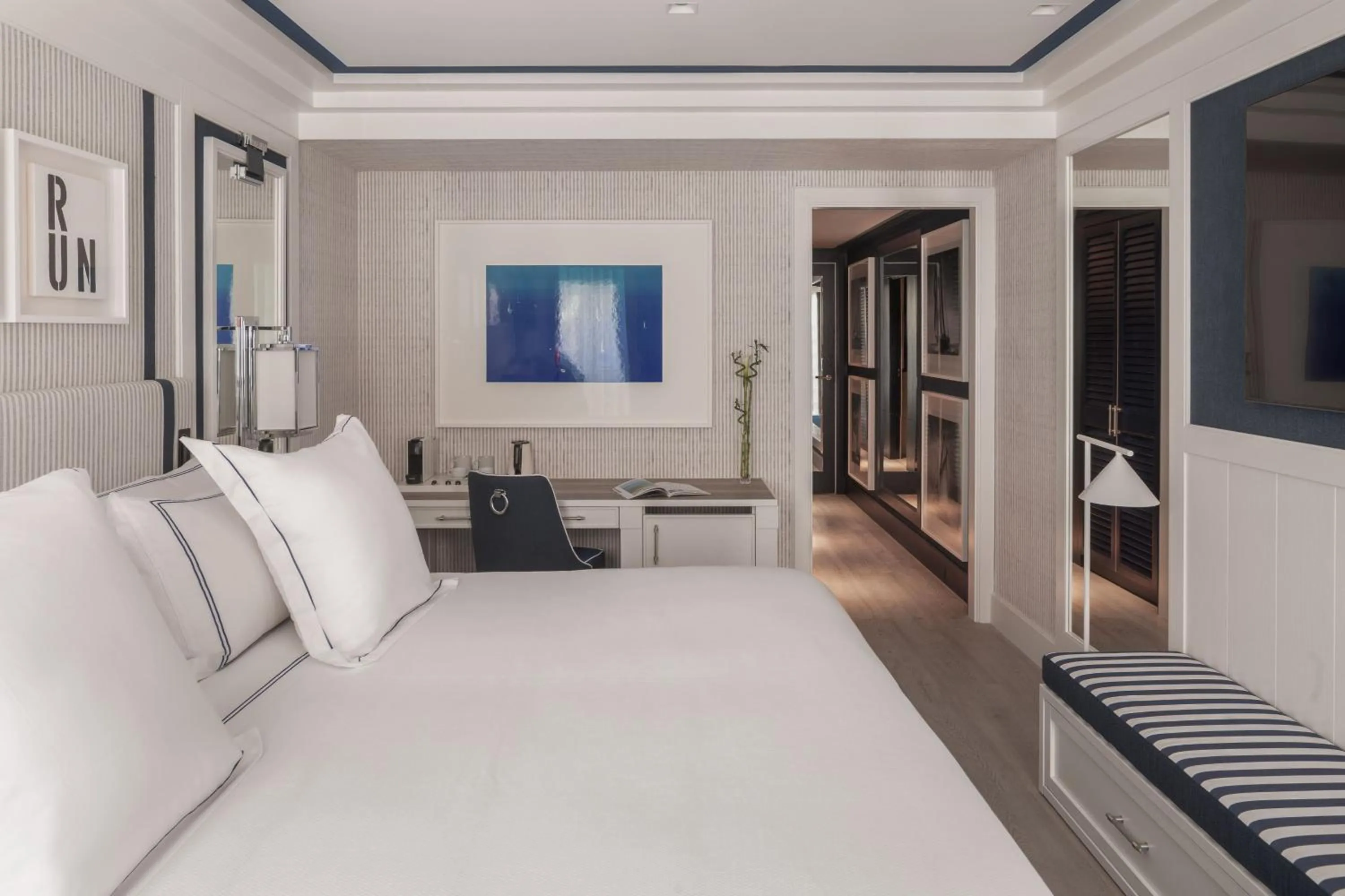 Property building, Bed in MiM Sotogrande Meliá Collection