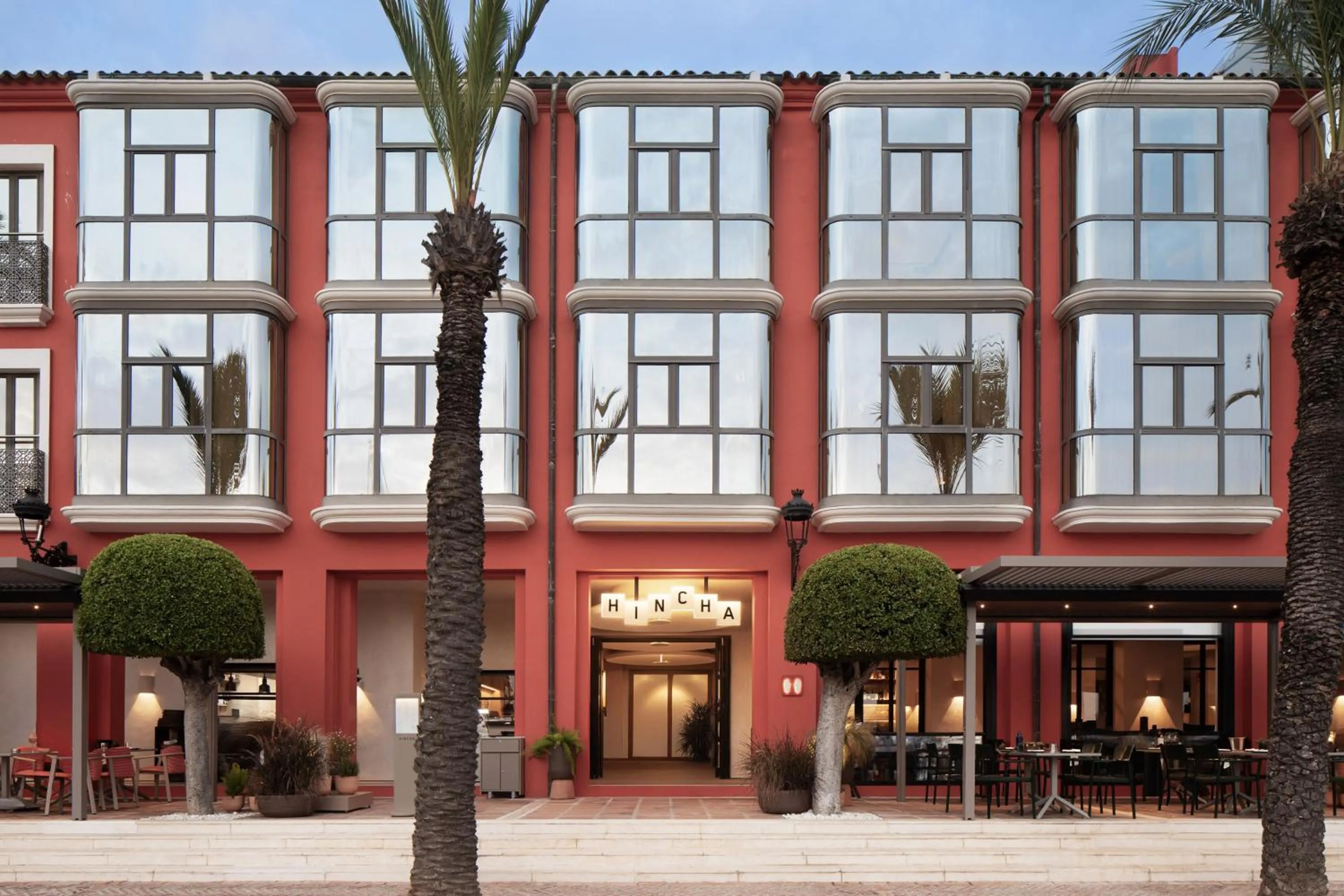 Facade/entrance in MIM Sotogrande Member of Melia Collection