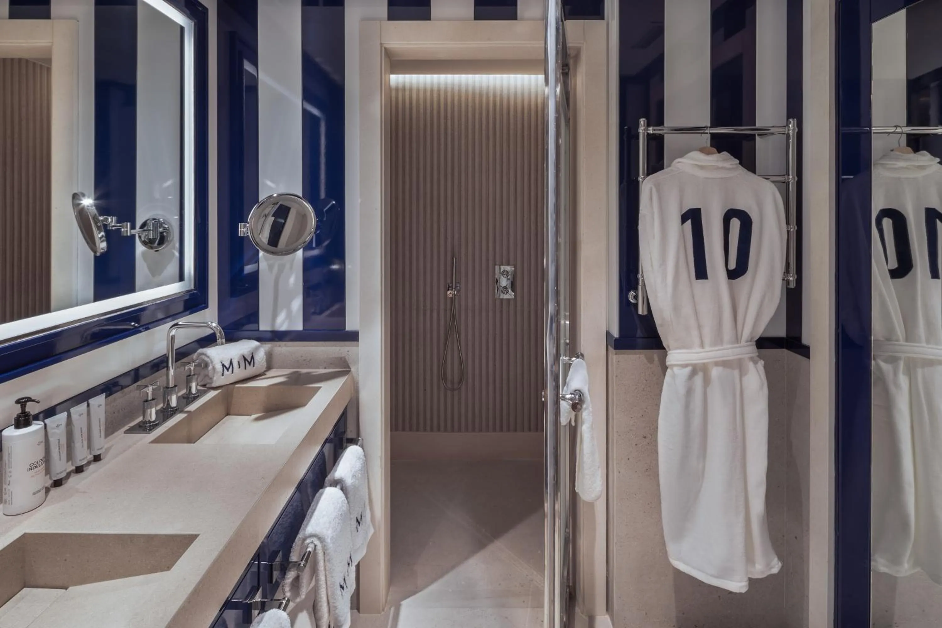 Shower in MIM Sotogrande Member of Melia Collection