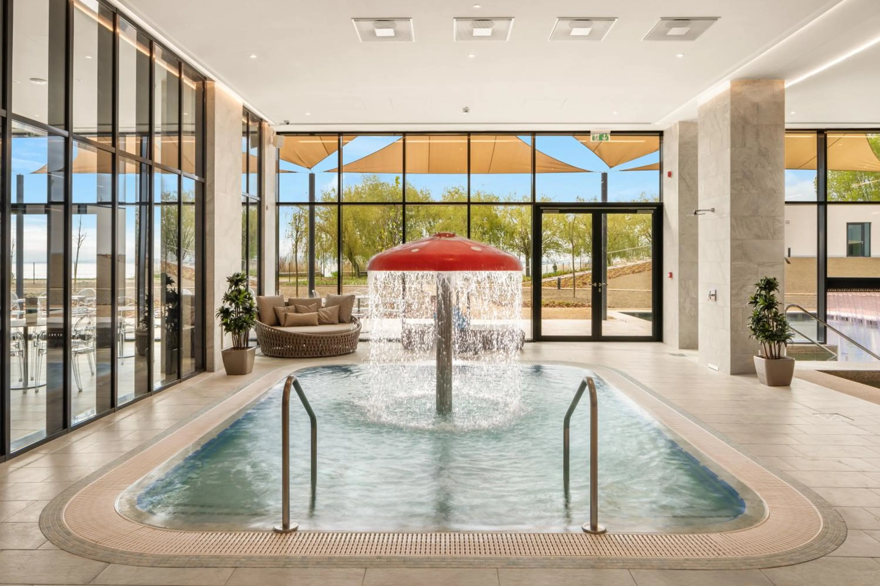 Swimming pool in Sirius Hotel****Superior